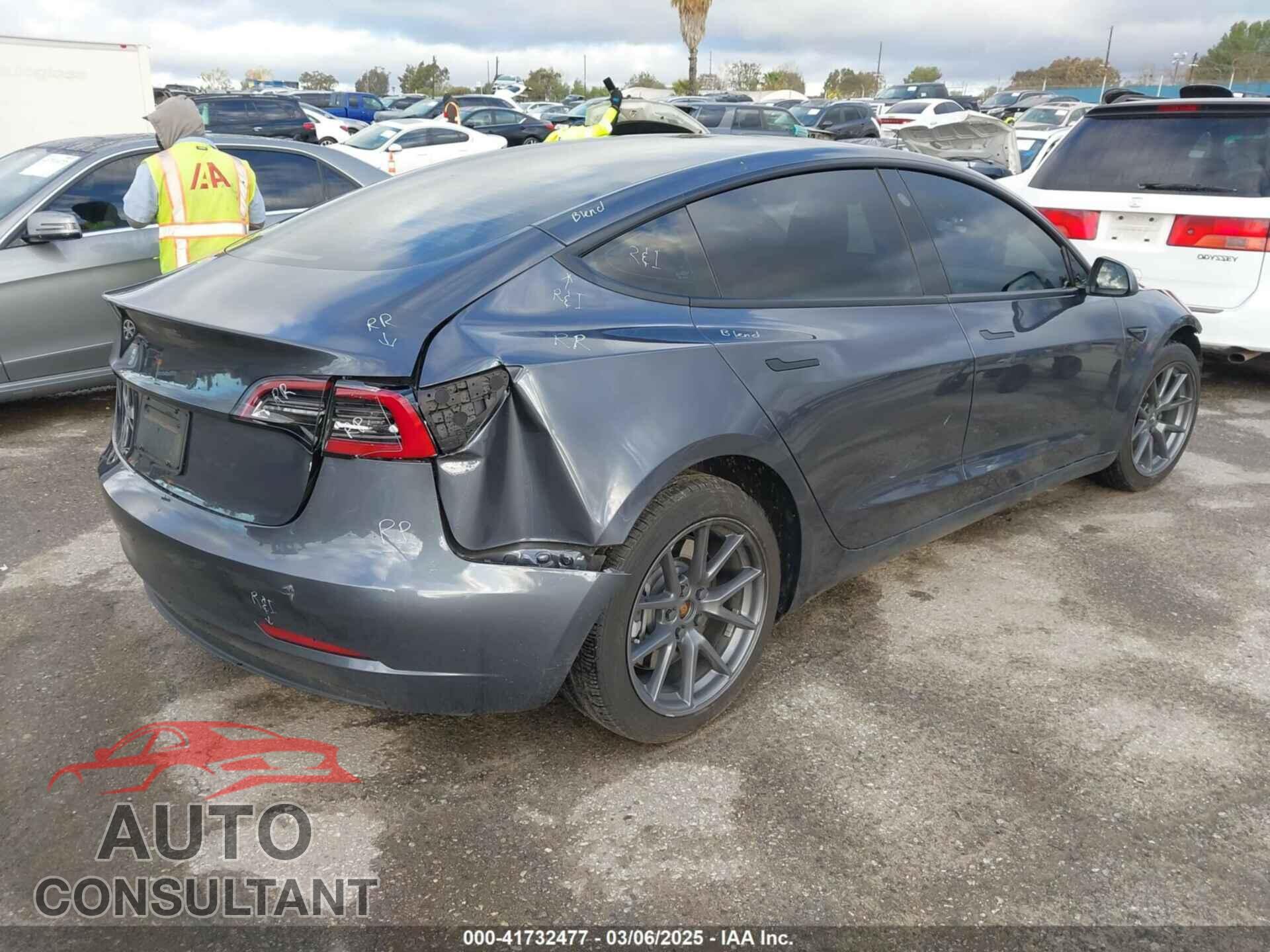 TESLA MODEL 3 2023 - 5YJ3E1EA4PF569645