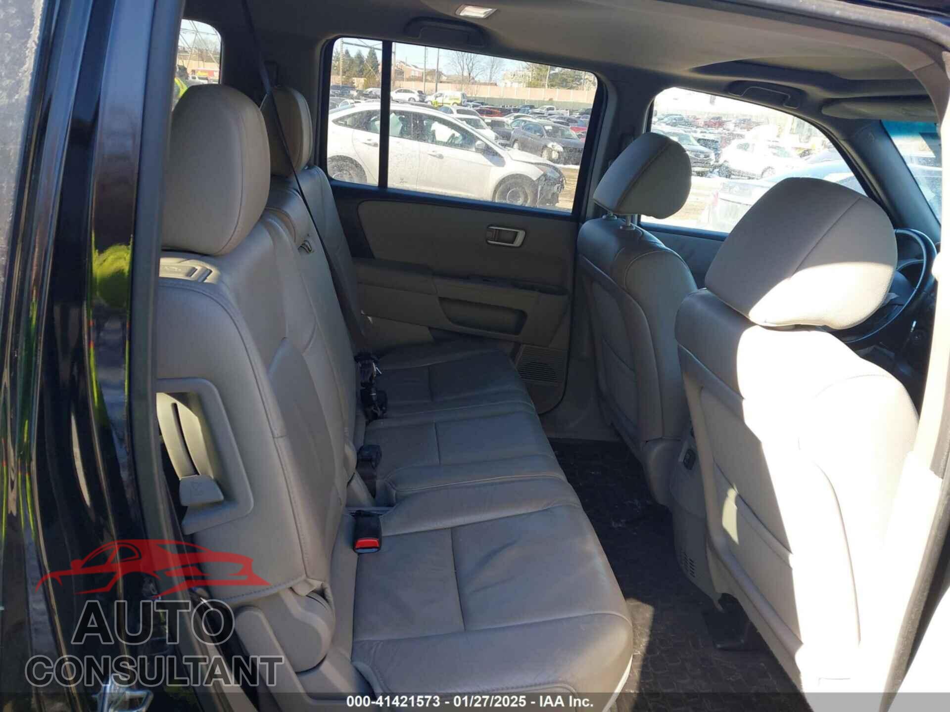 HONDA PILOT 2015 - 5FNYF4H53FB073348