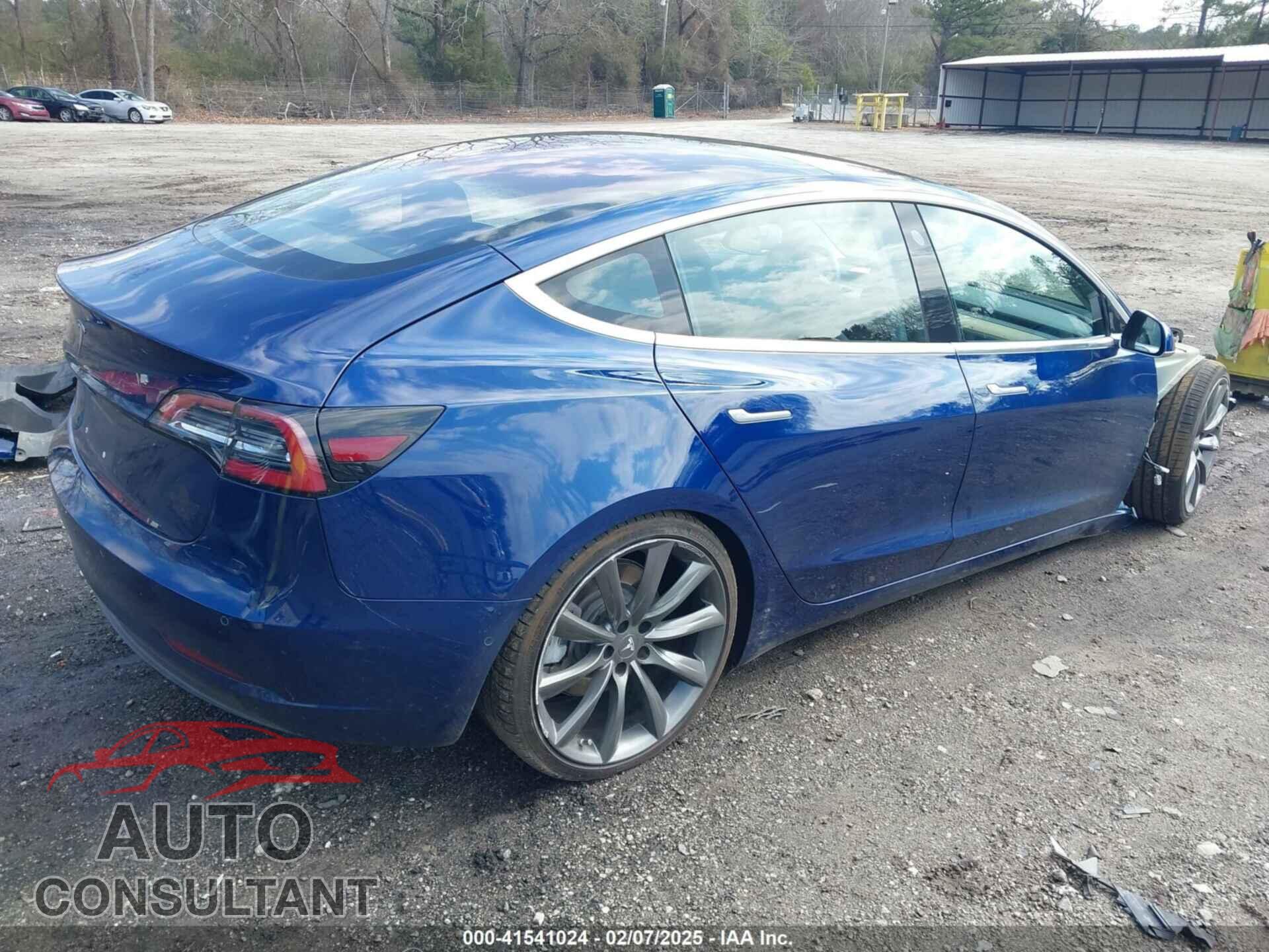 TESLA MODEL 3 2018 - 5YJ3E1EA2JF038435
