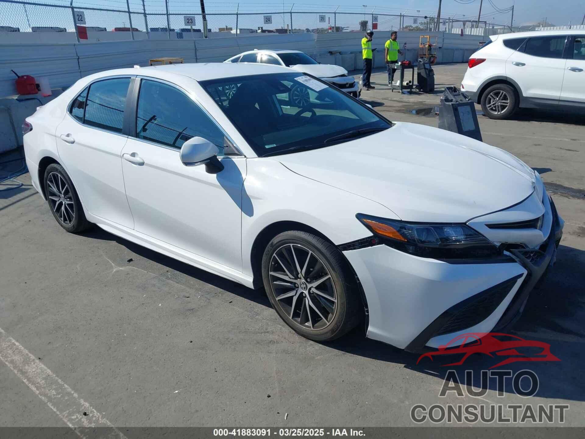 TOYOTA CAMRY 2023 - 4T1G11AK9PU751579