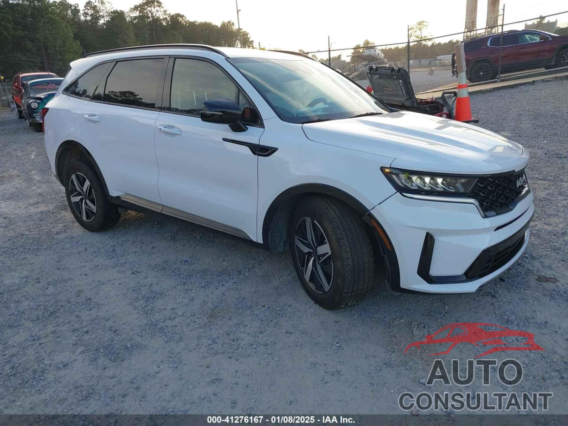 KIA SORENTO 2023 - 5XYRL4LC9PG225498