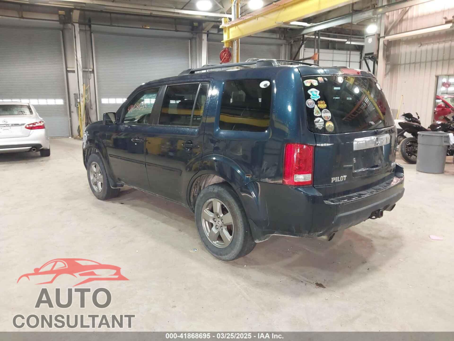 HONDA PILOT 2011 - 5FNYF4H52BB038651