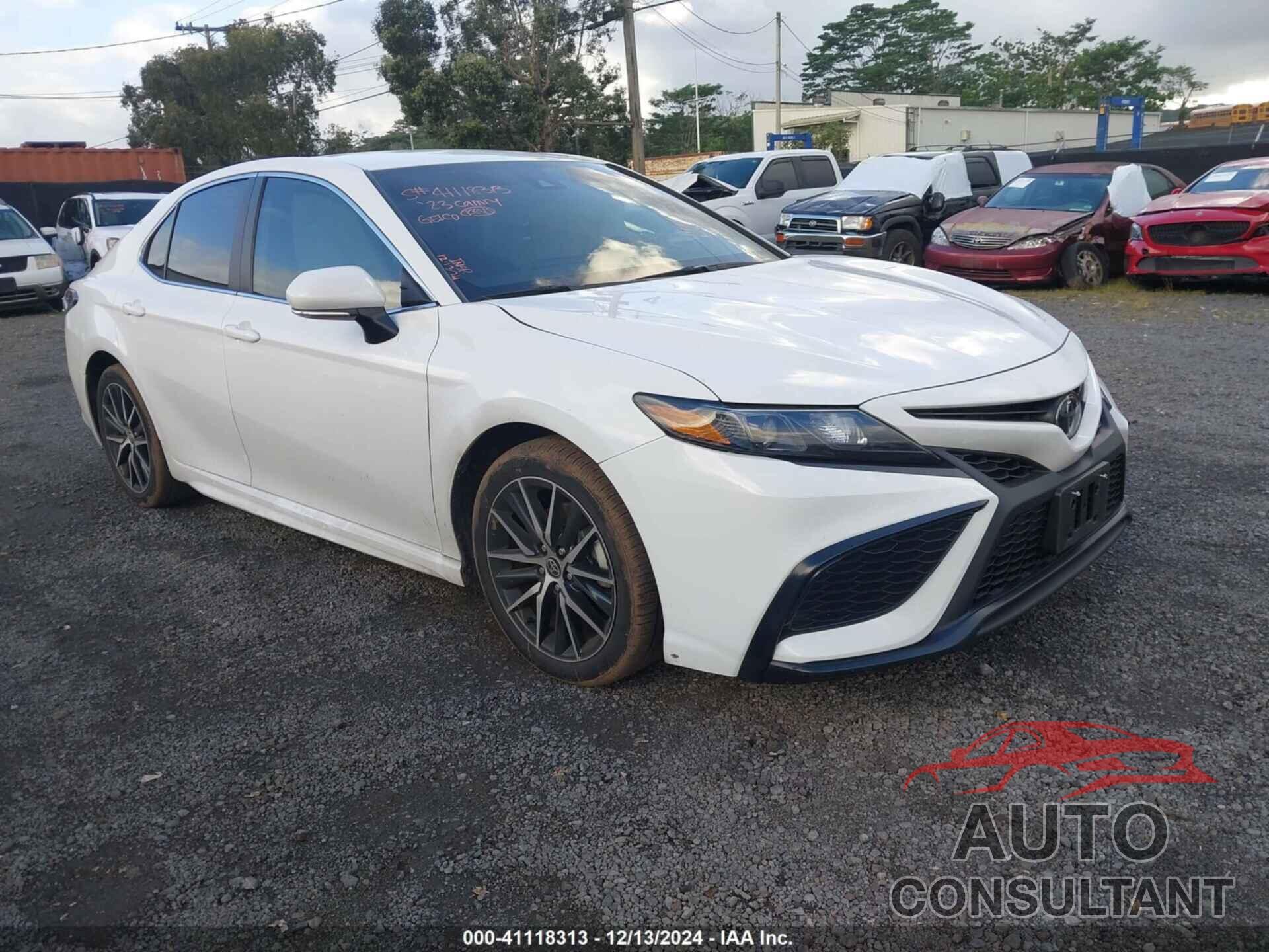 TOYOTA CAMRY 2023 - 4T1T11AK6PU814426