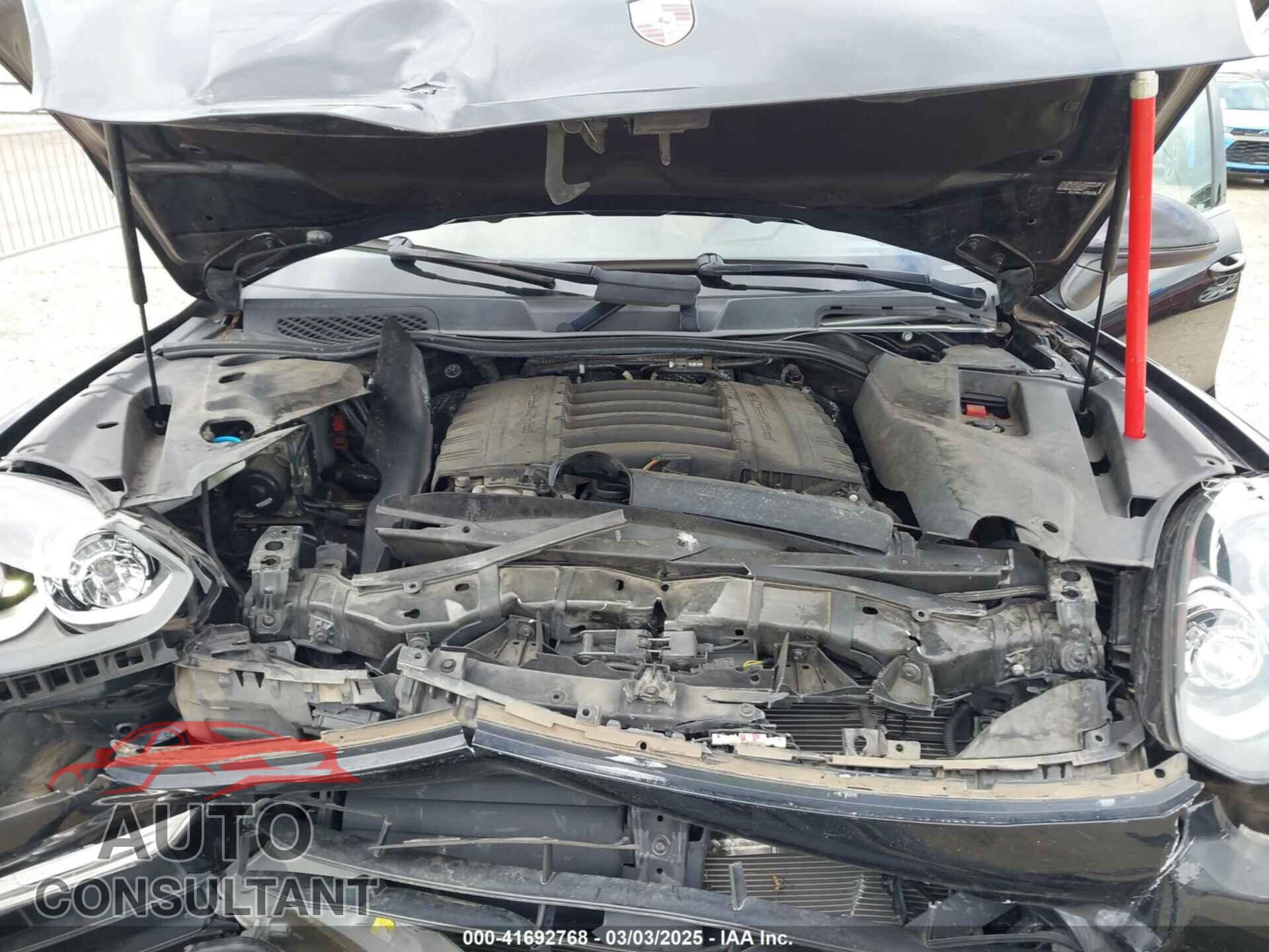 PORSCHE CAYENNE 2017 - WP1AA2A2XHKA90706