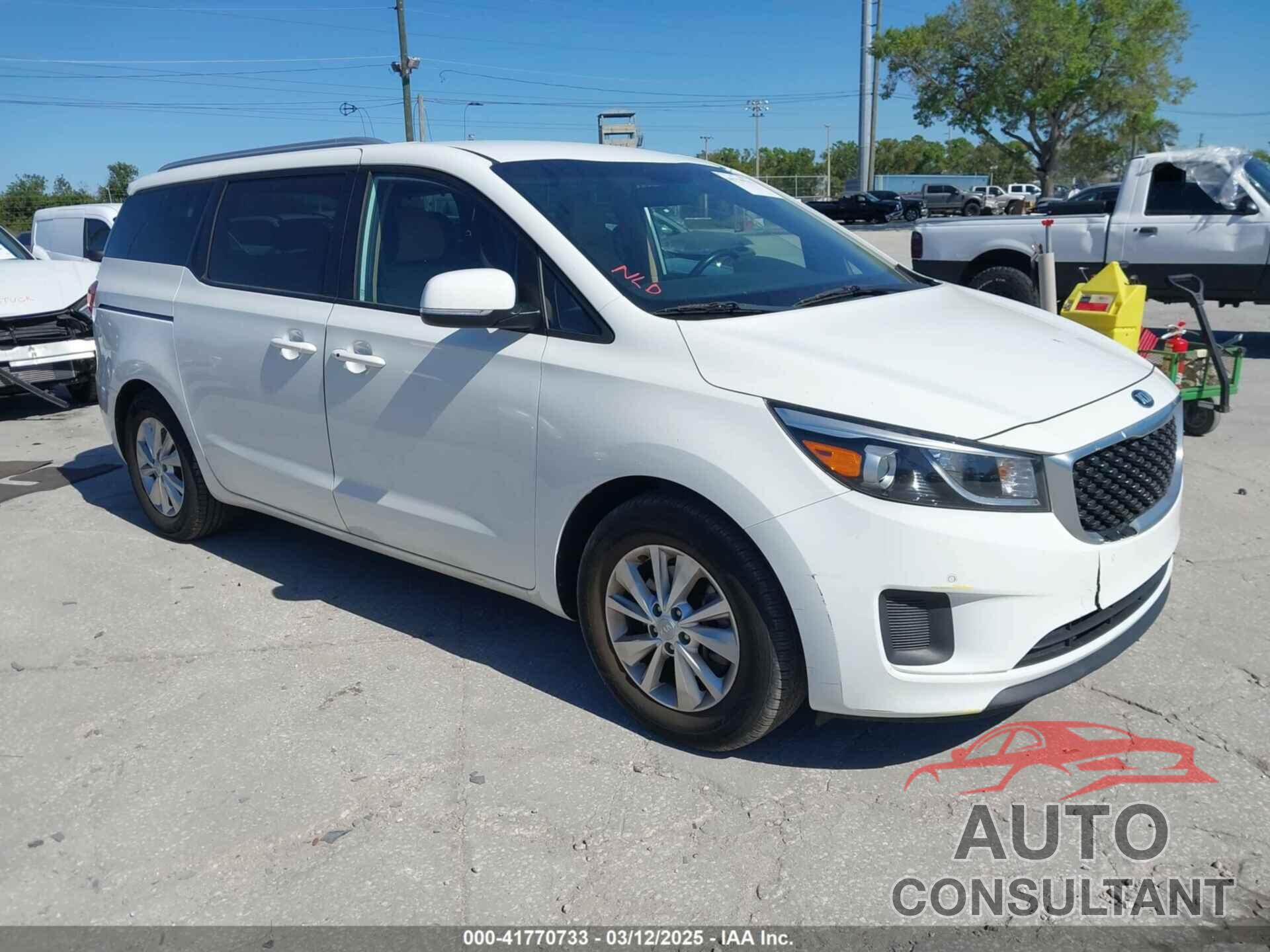 KIA SEDONA 2017 - KNDMB5C10H6331697