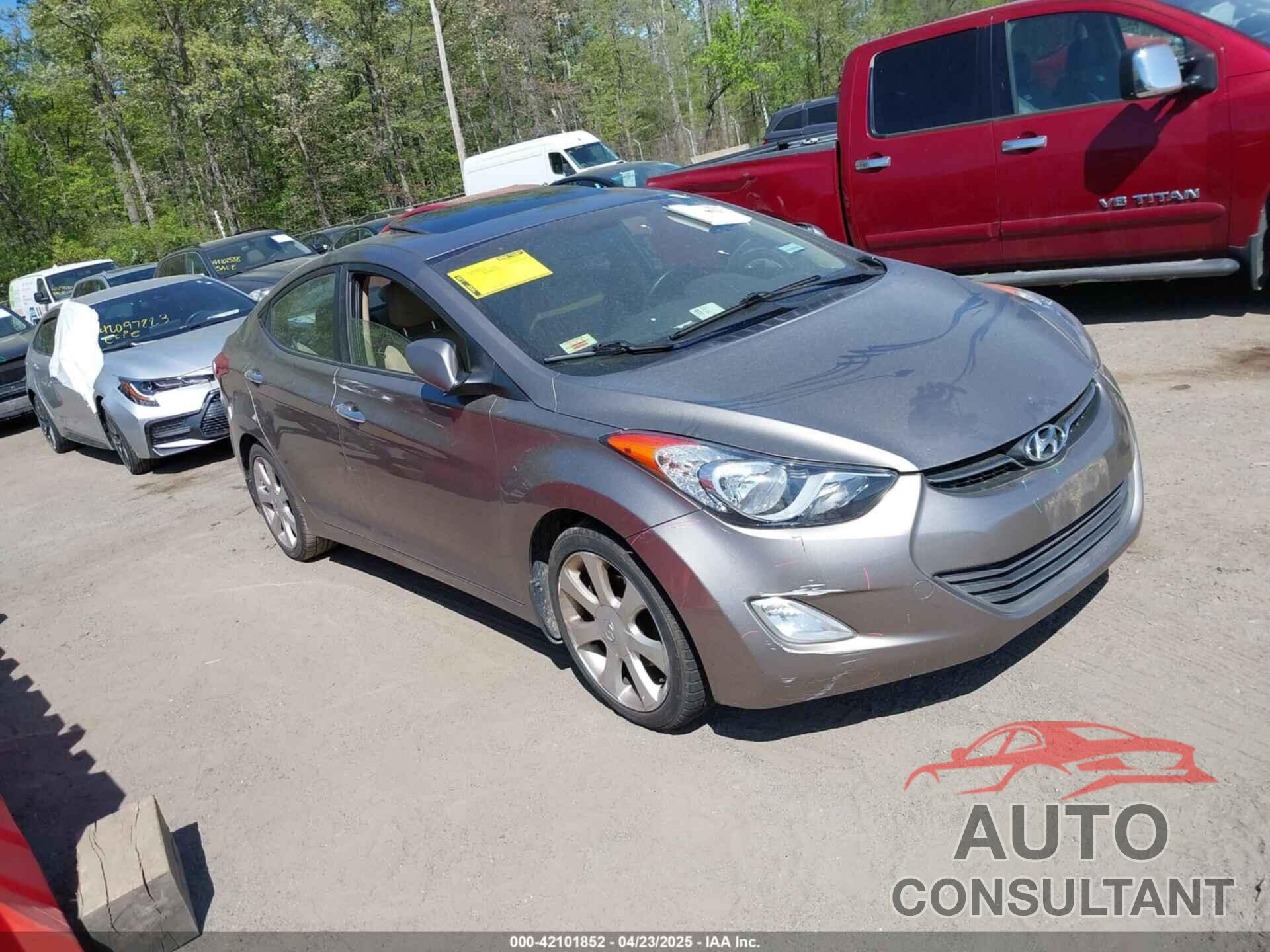 HYUNDAI ELANTRA 2012 - 5NPDH4AE7CH123894