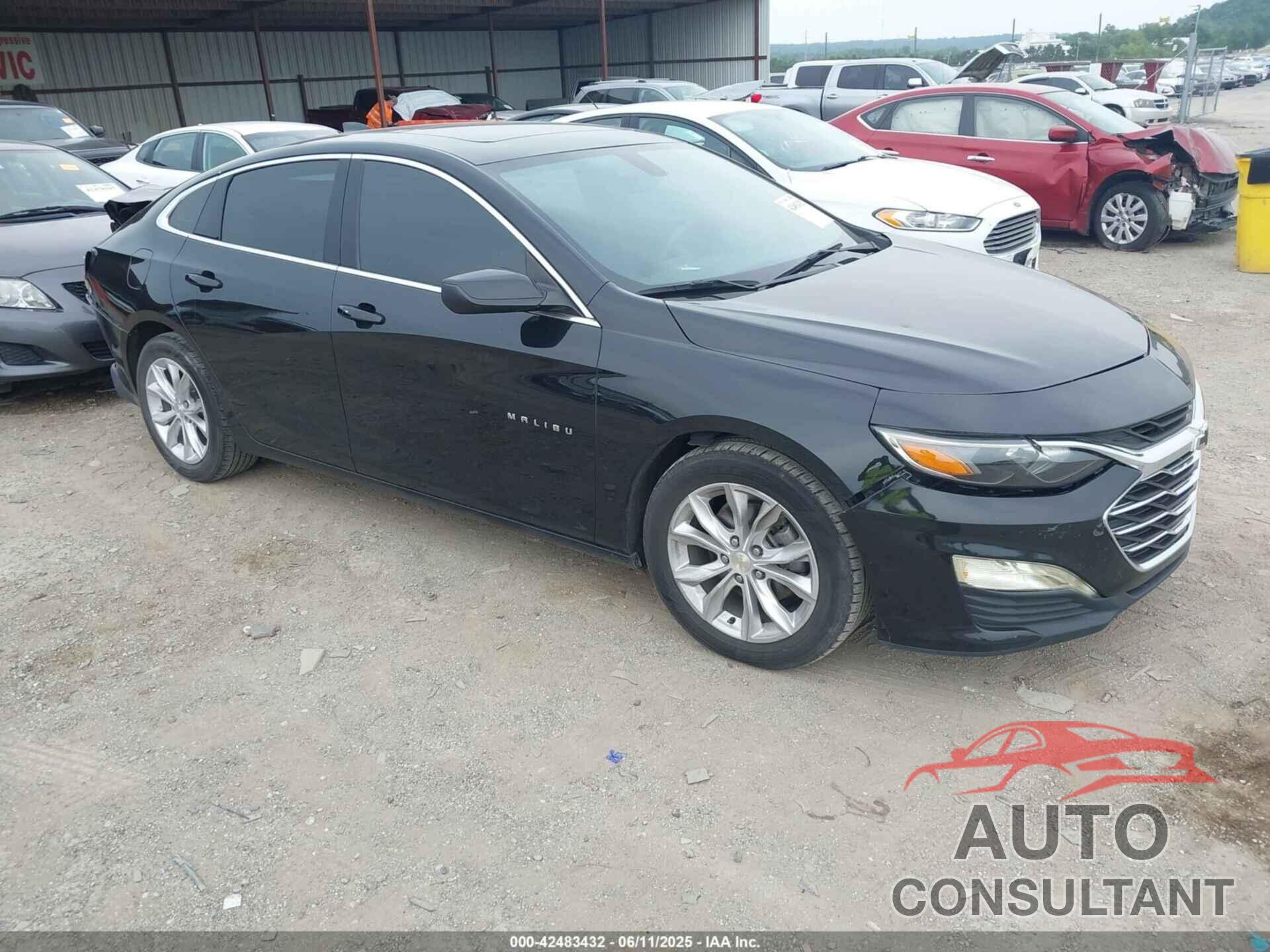 CHEVROLET MALIBU 2022 - 1G1ZD5ST9NF165574