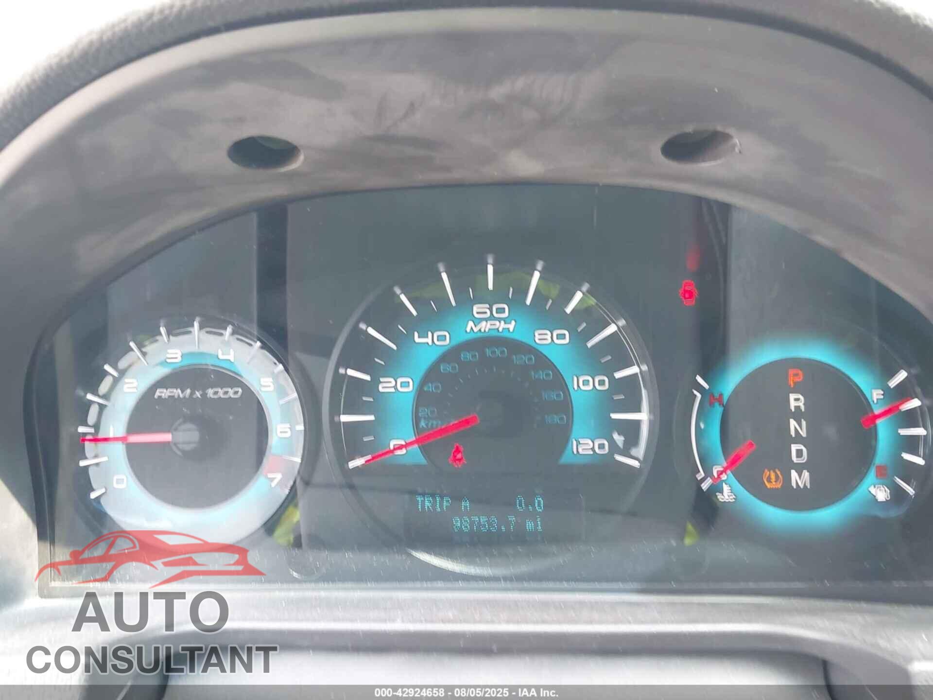 FORD FUSION 2010 - 3FAHP0JG8AR267355
