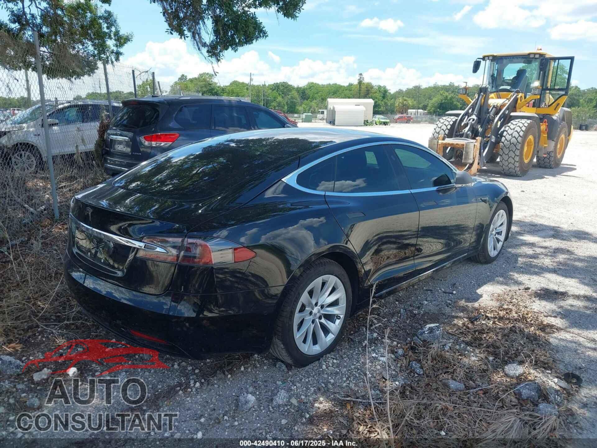TESLA MODEL S 2017 - 5YJSA1E13HF199359