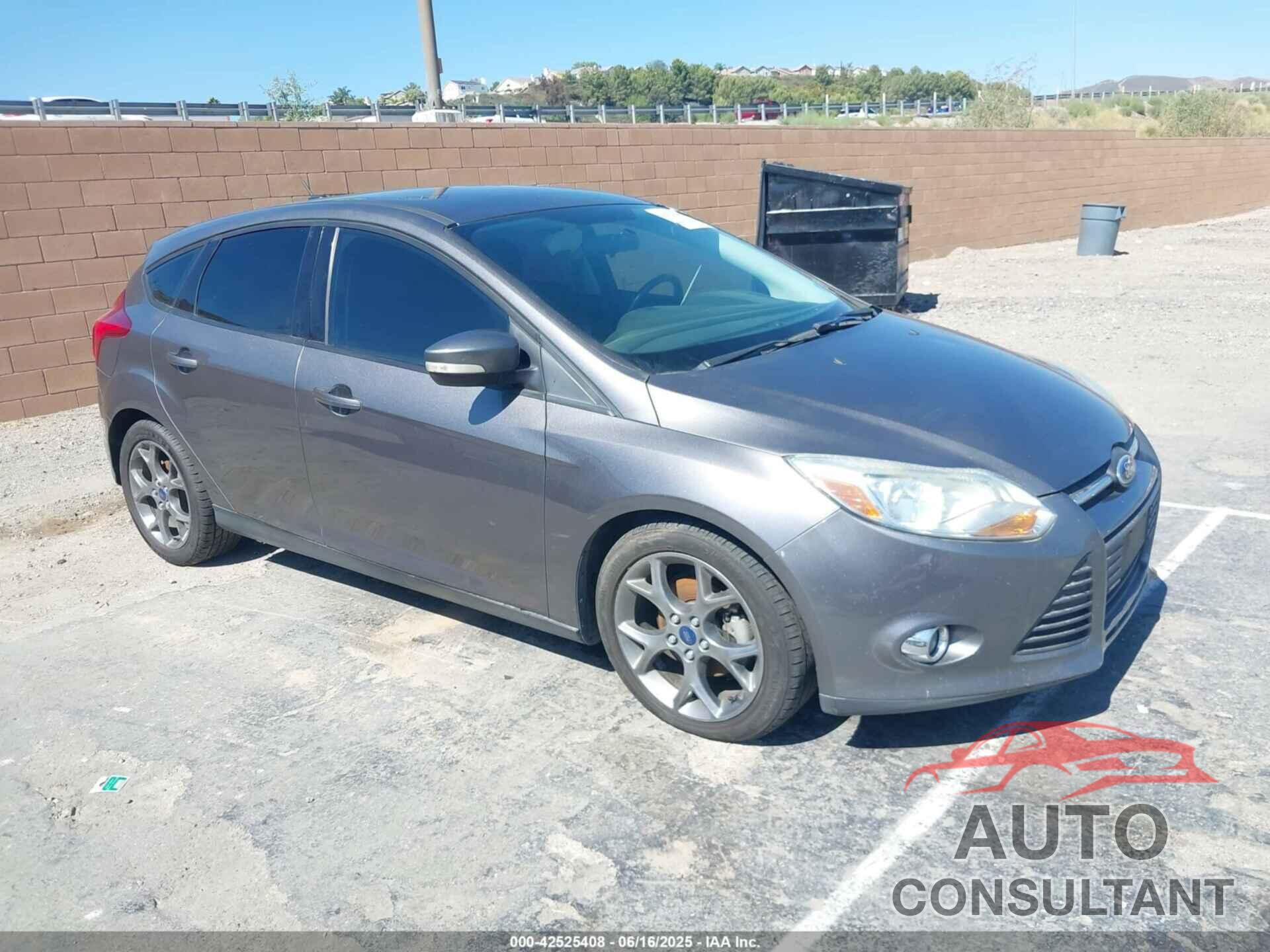 FORD FOCUS 2014 - 1FADP3K2XEL363365