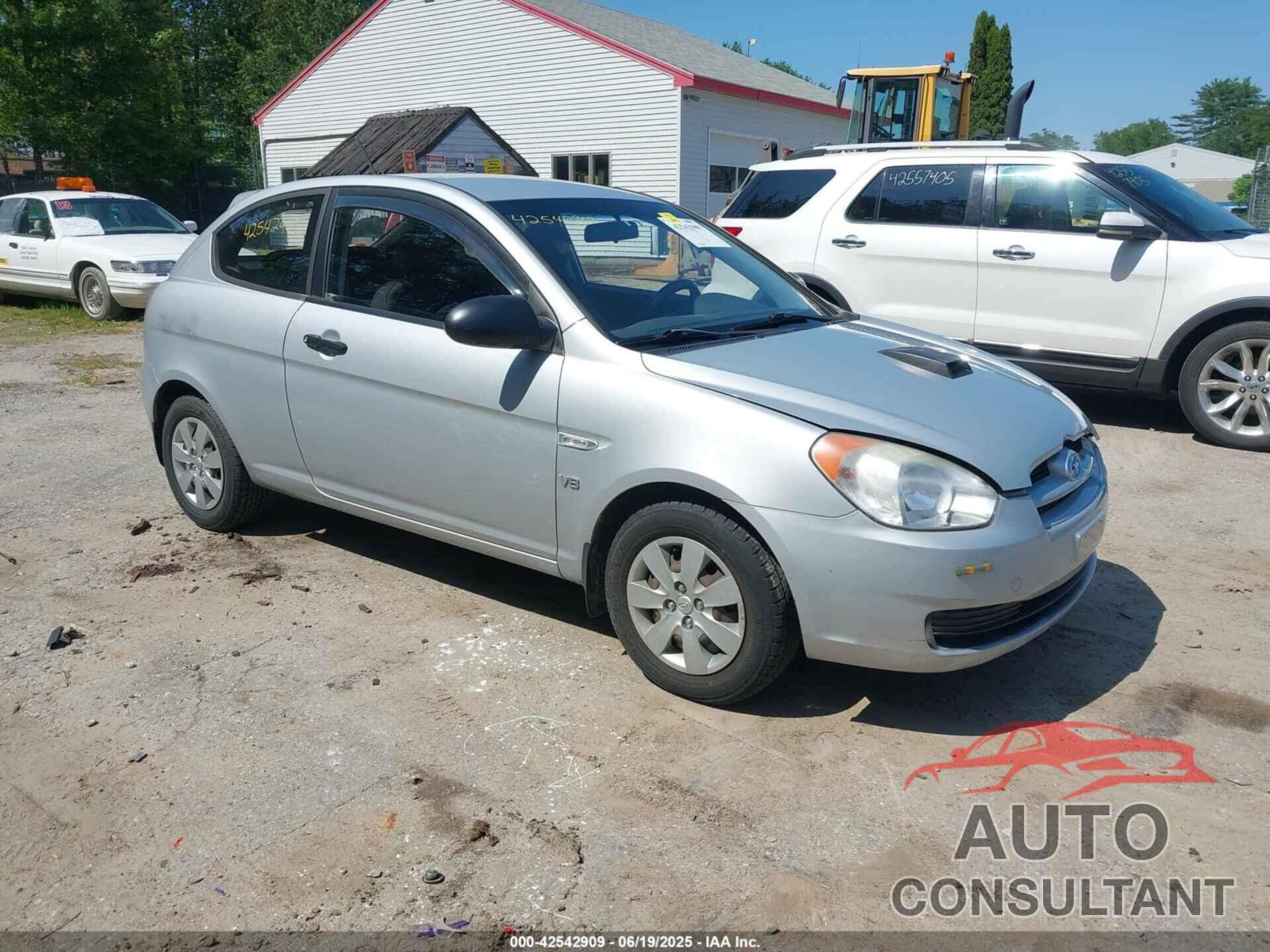 HYUNDAI ACCENT 2009 - KMHCM36C19U138586