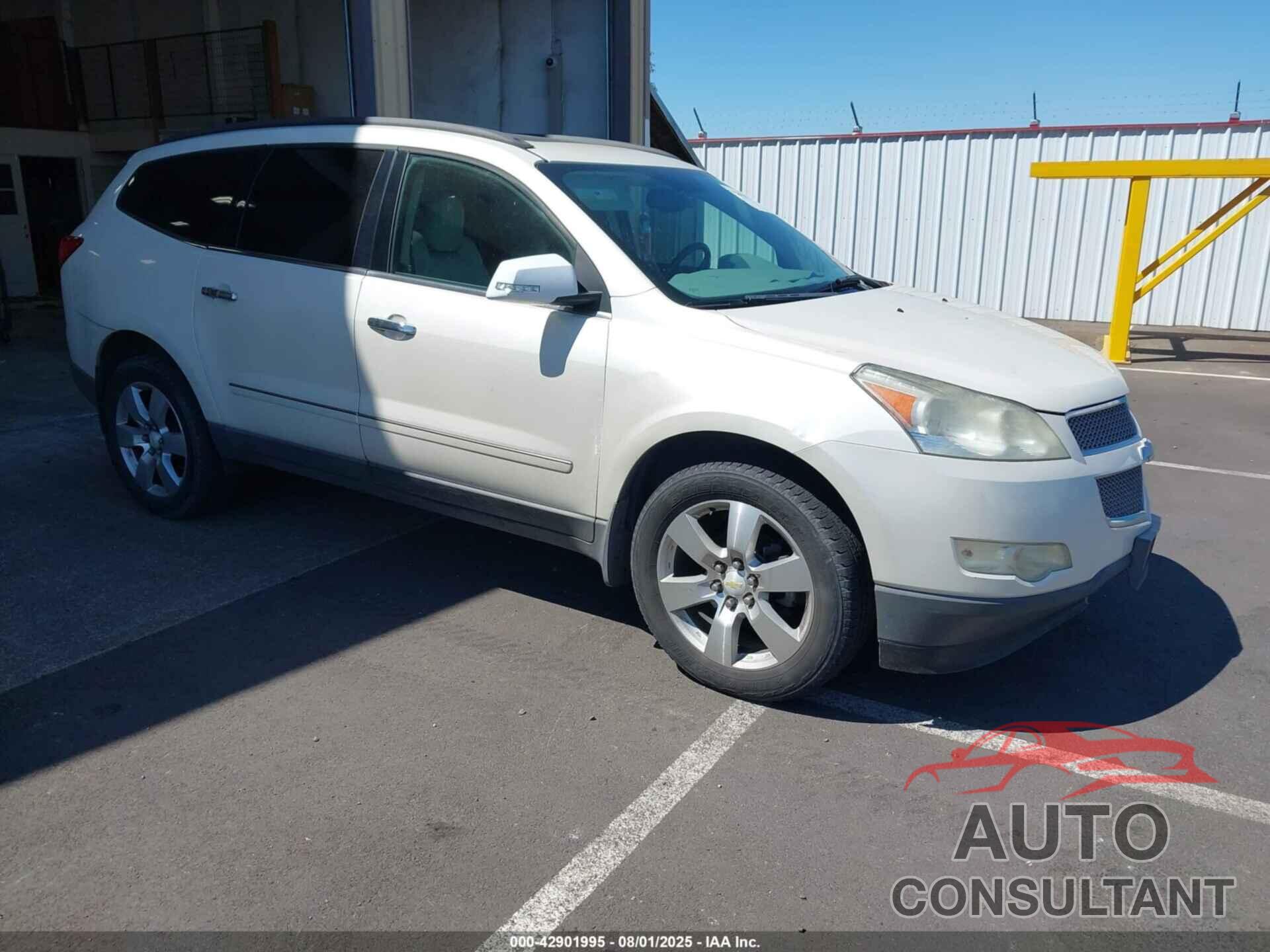 CHEVROLET TRAVERSE 2011 - 1GNKRLED6BJ337708