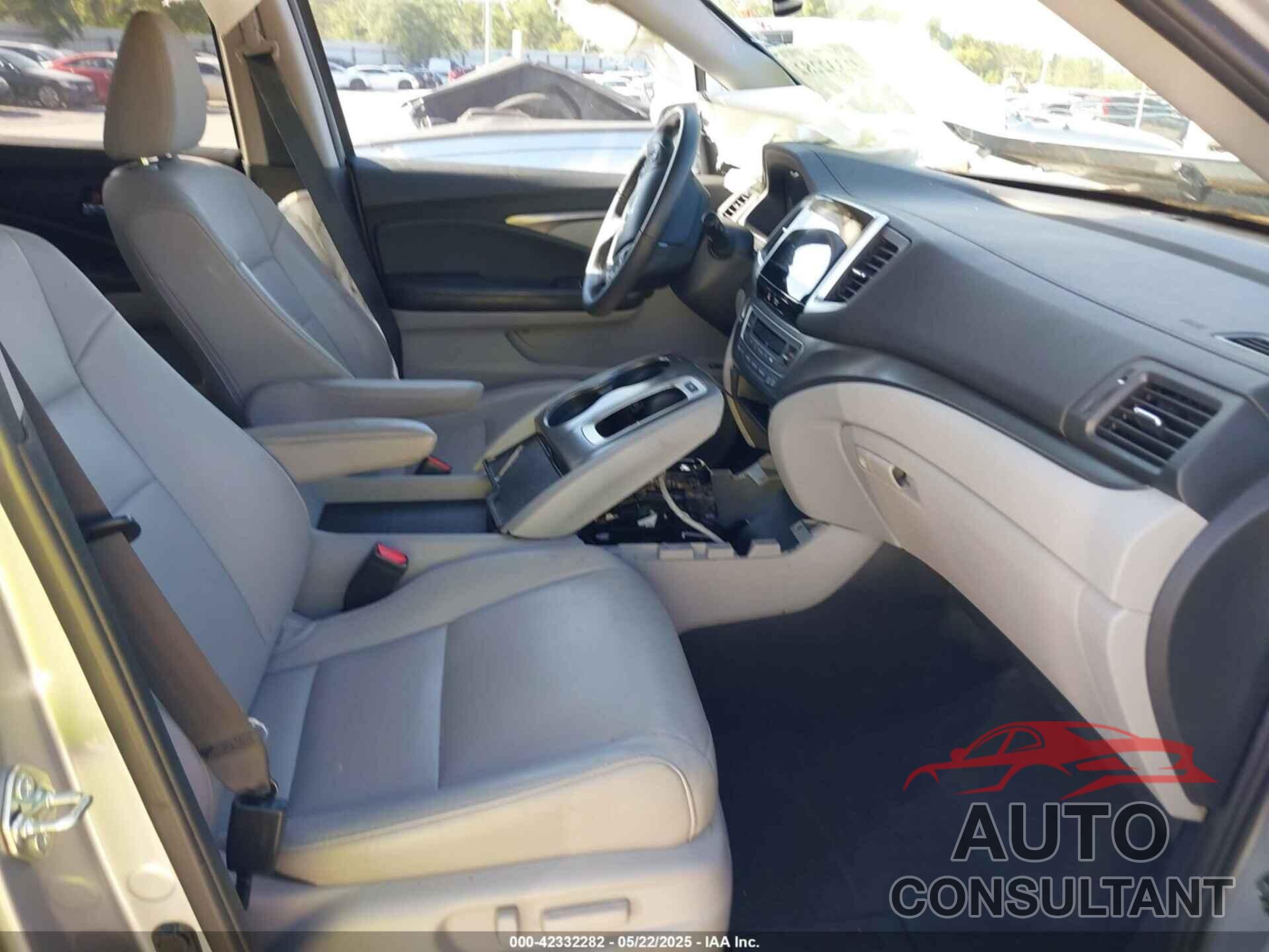 HONDA PILOT 2017 - 5FNYF5H7XHB027767