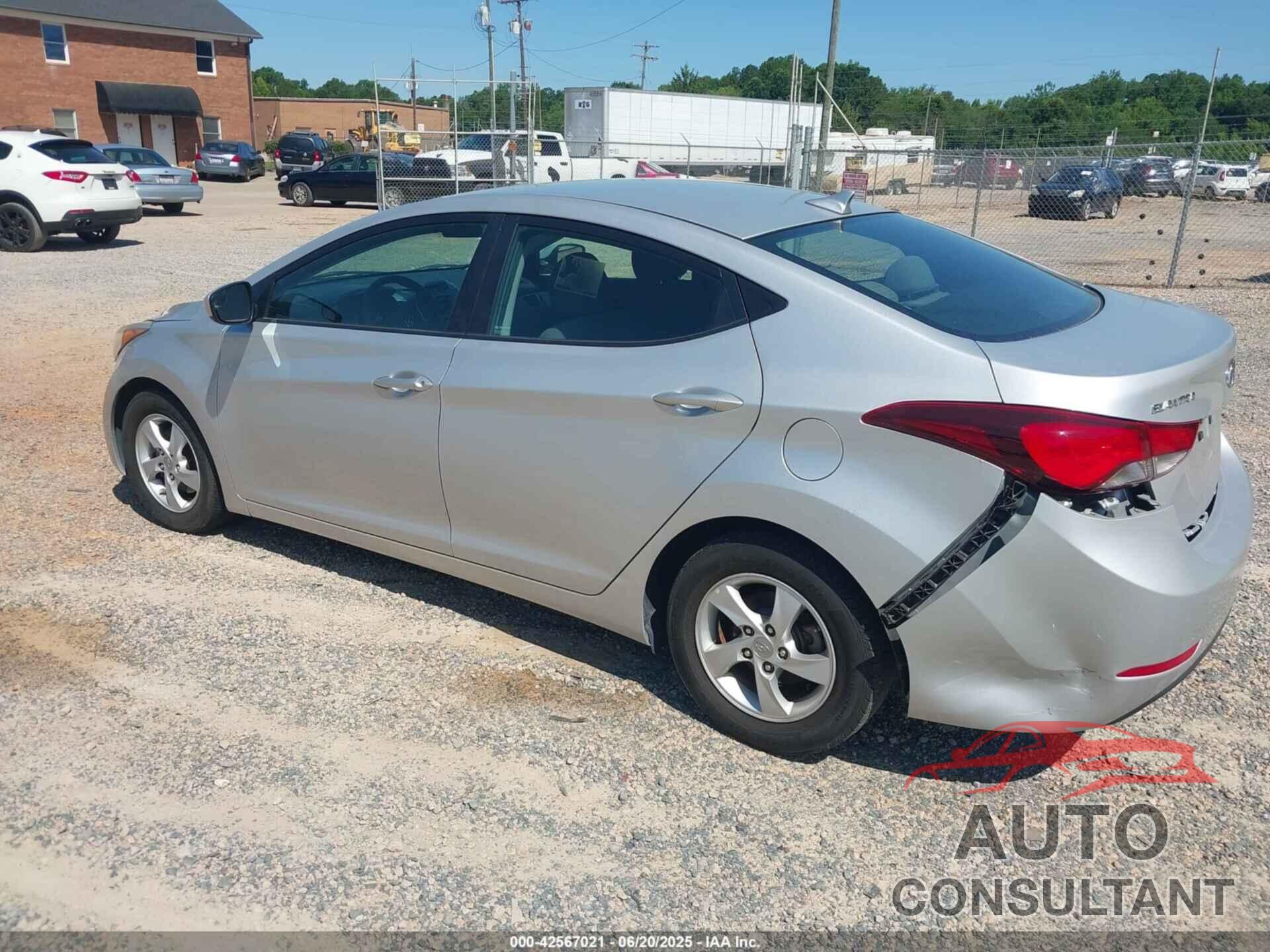 HYUNDAI ELANTRA 2015 - 5NPDH4AE1FH631203