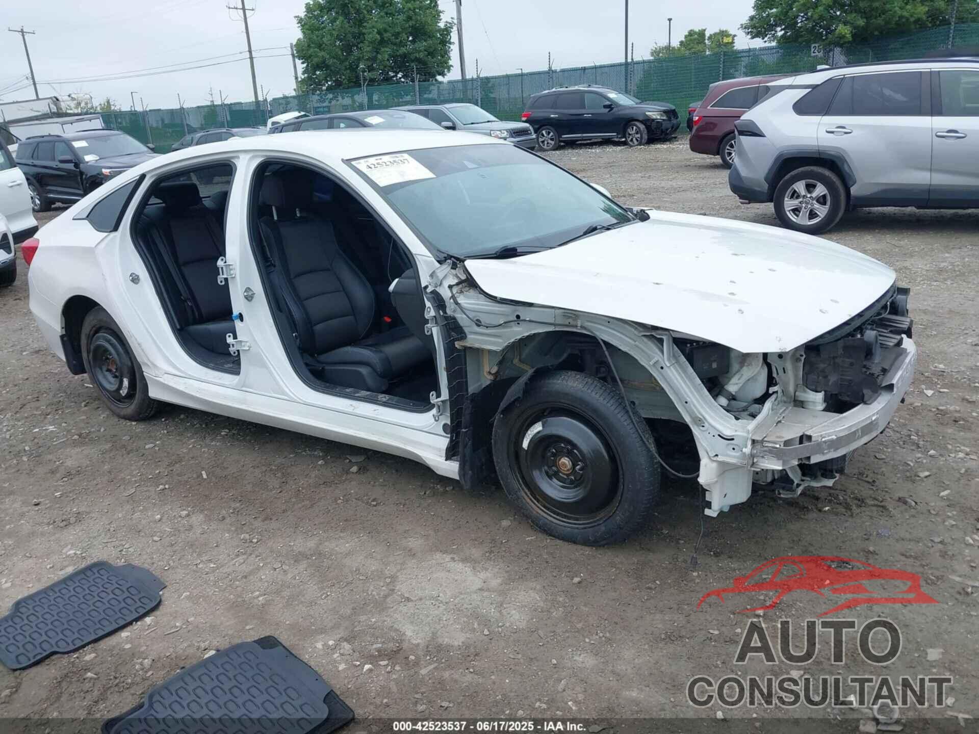 HONDA ACCORD 2018 - 1HGCV1F33JA141048