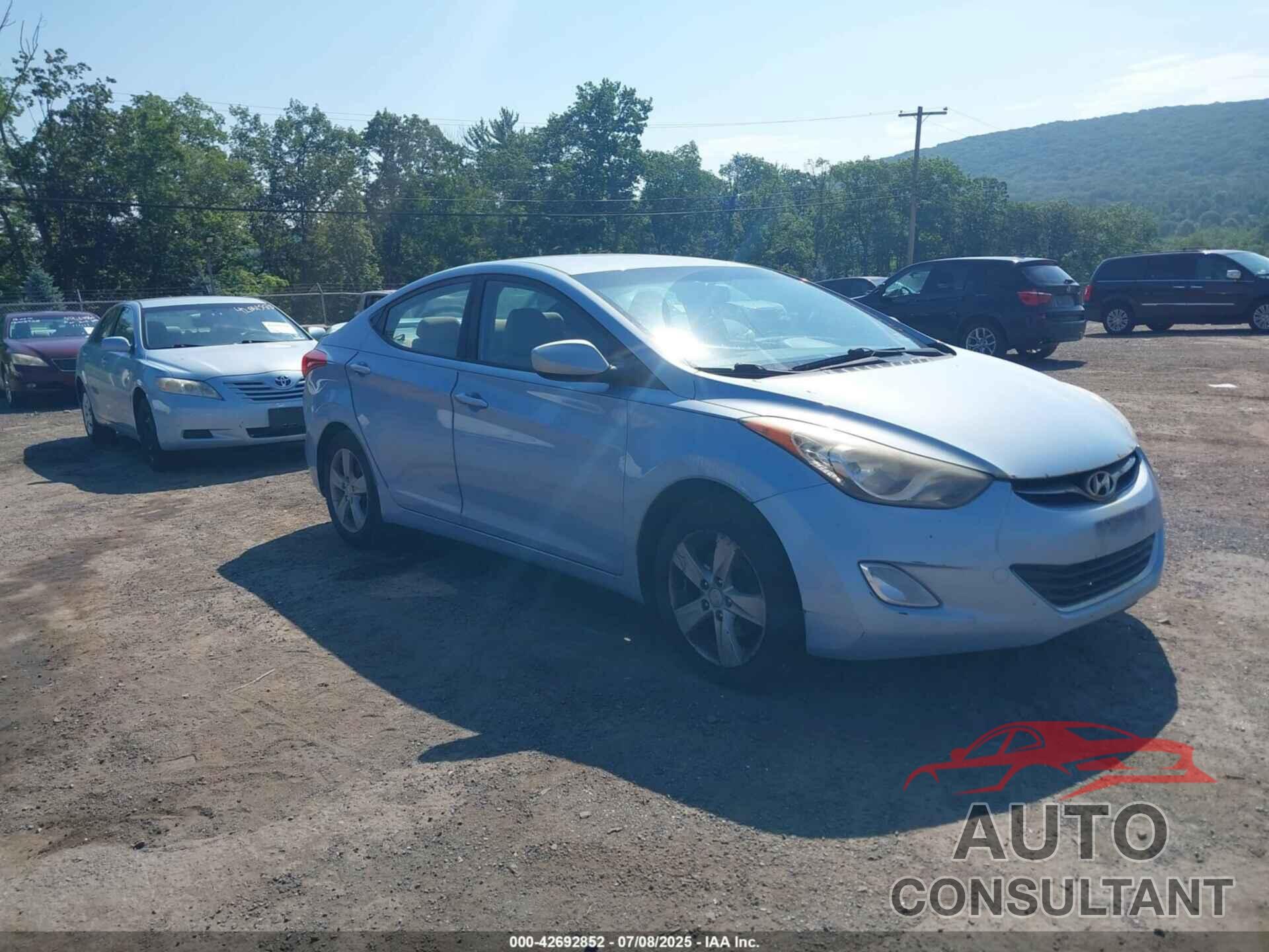HYUNDAI ELANTRA 2013 - KMHDH4AE6DU751951
