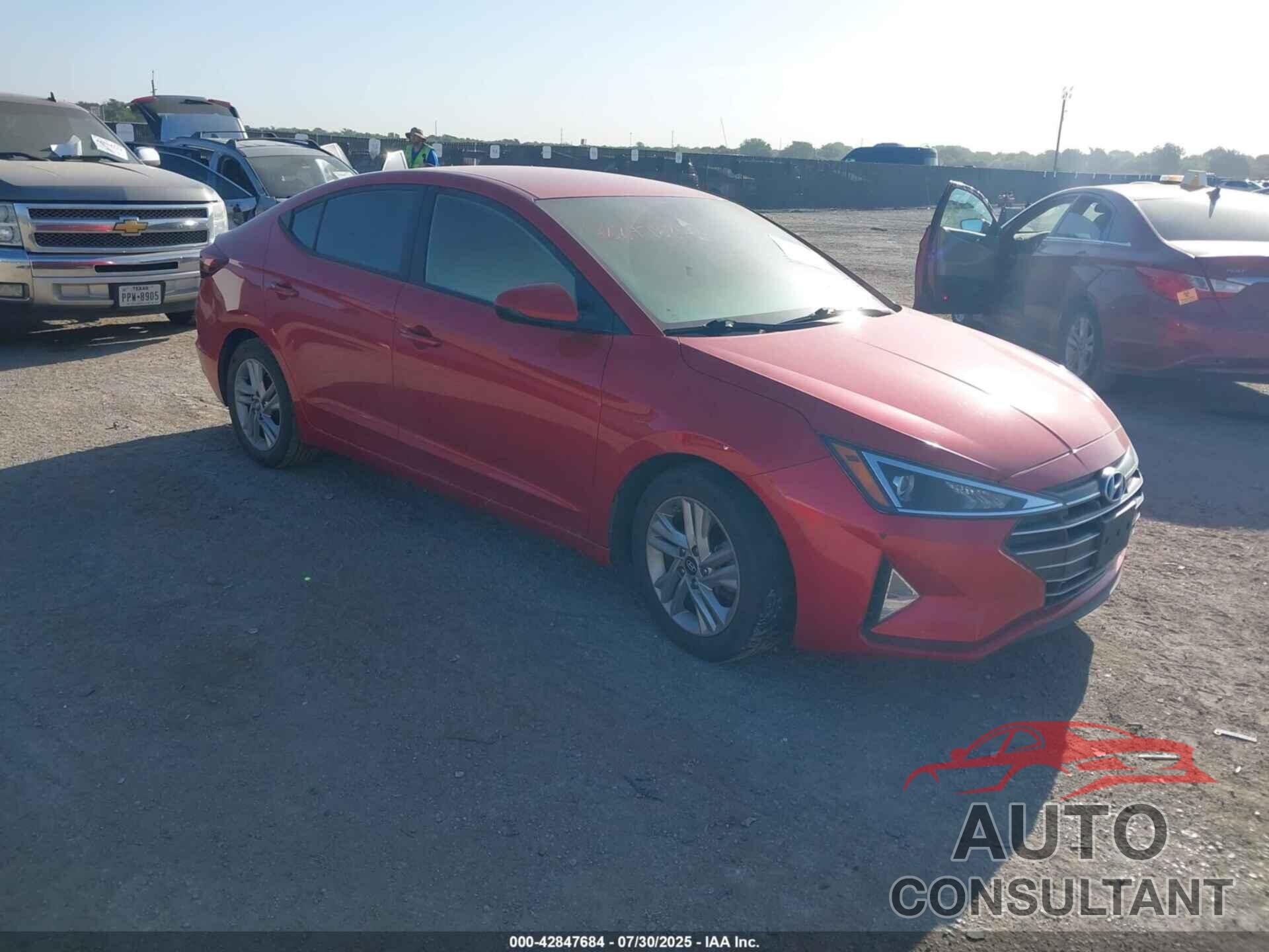 HYUNDAI ELANTRA 2020 - 5NPD84LF3LH574505