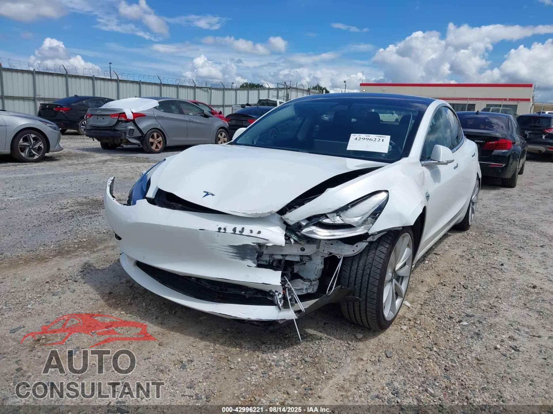 TESLA MODEL 3 2017 - 5YJ3E1EA8HF003747