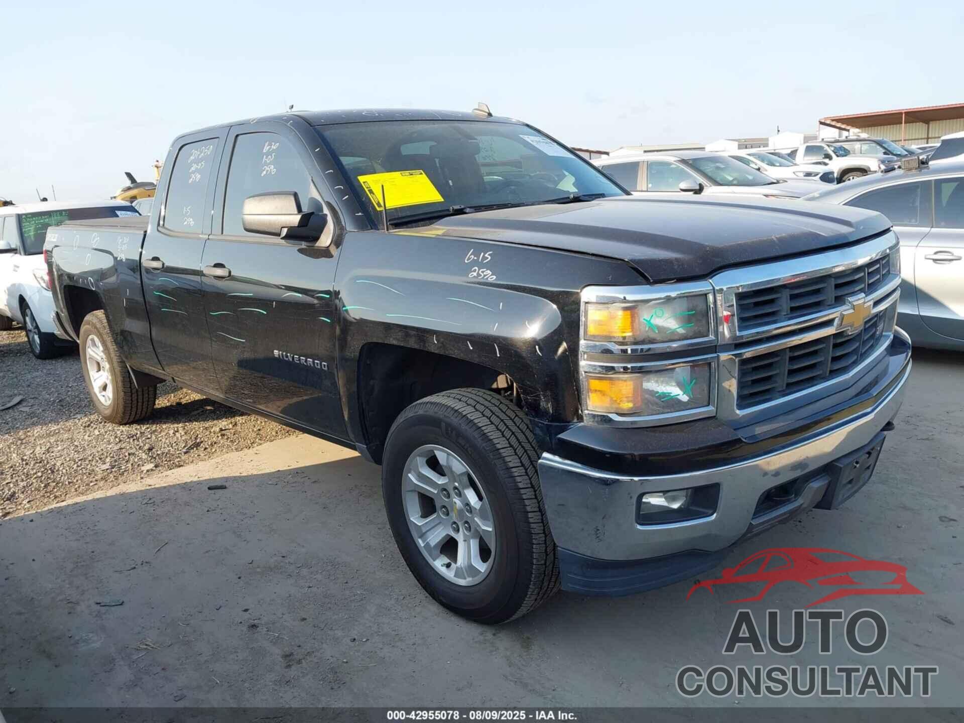 CHEVROLET SILVERADO 1500 2014 - 1GCVKREC3EZ105965