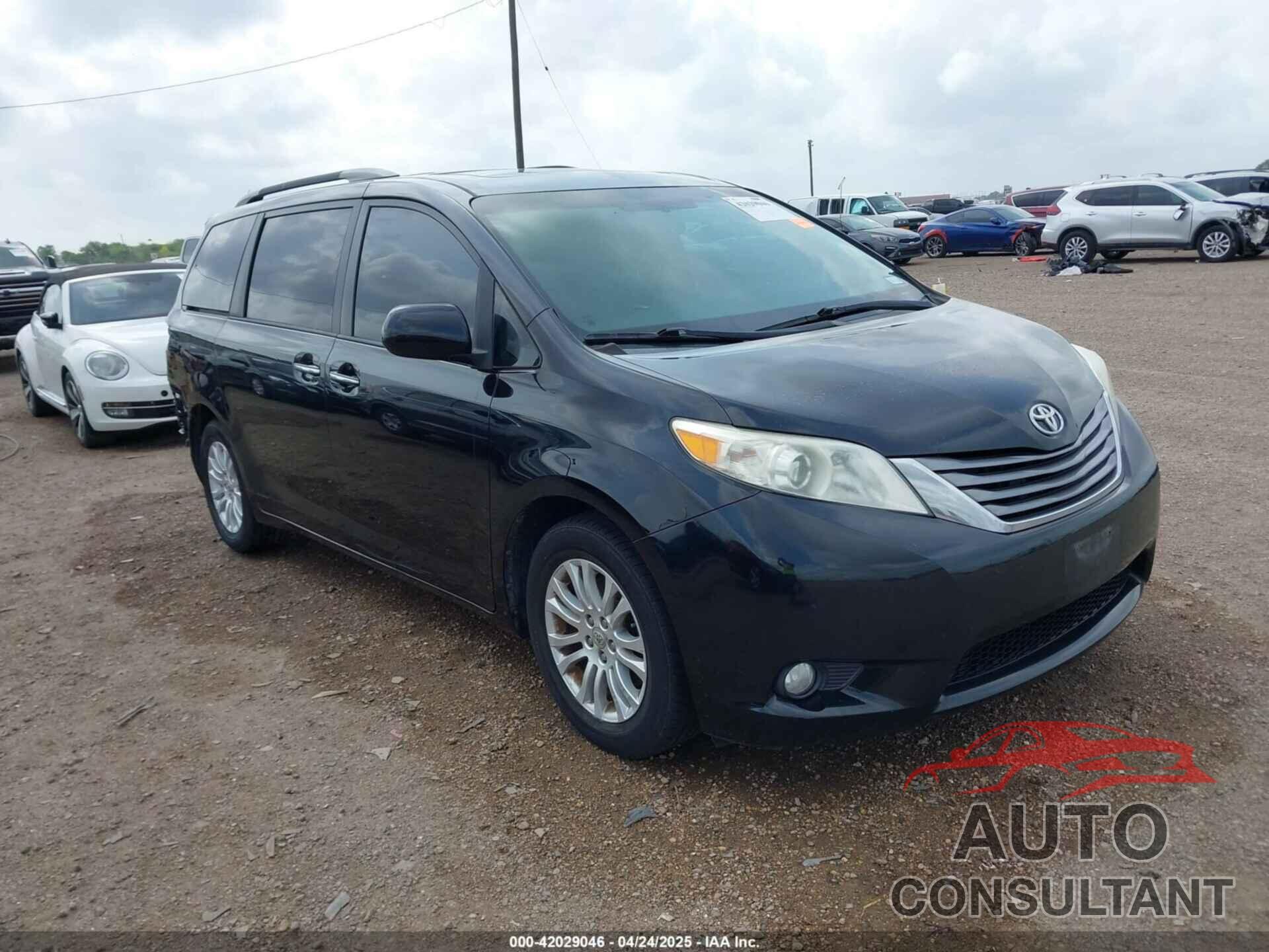 TOYOTA SIENNA 2017 - 5TDYZ3DC2HS794460