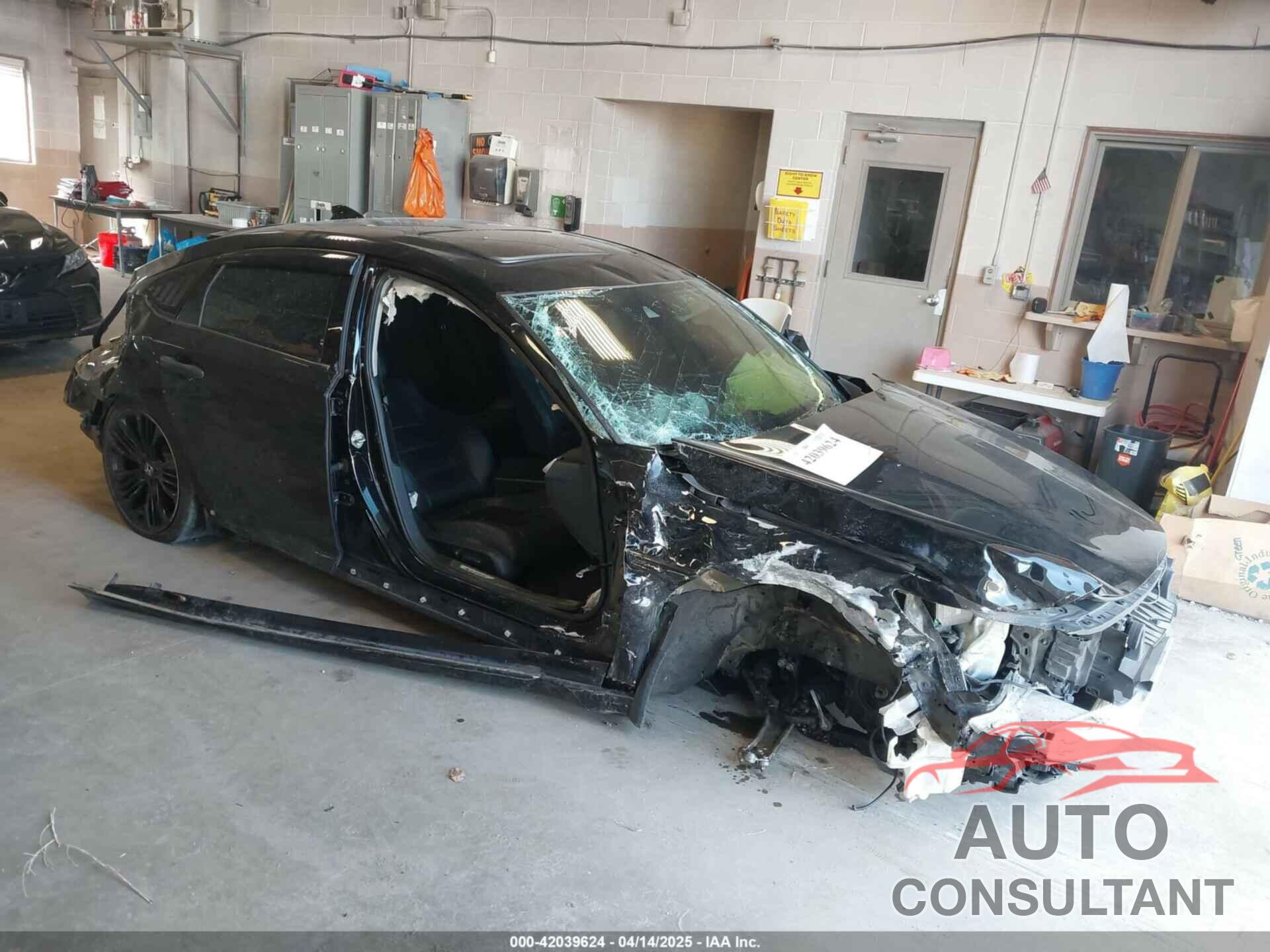 HONDA ACCORD 2019 - 1HGCV2F95KA005712