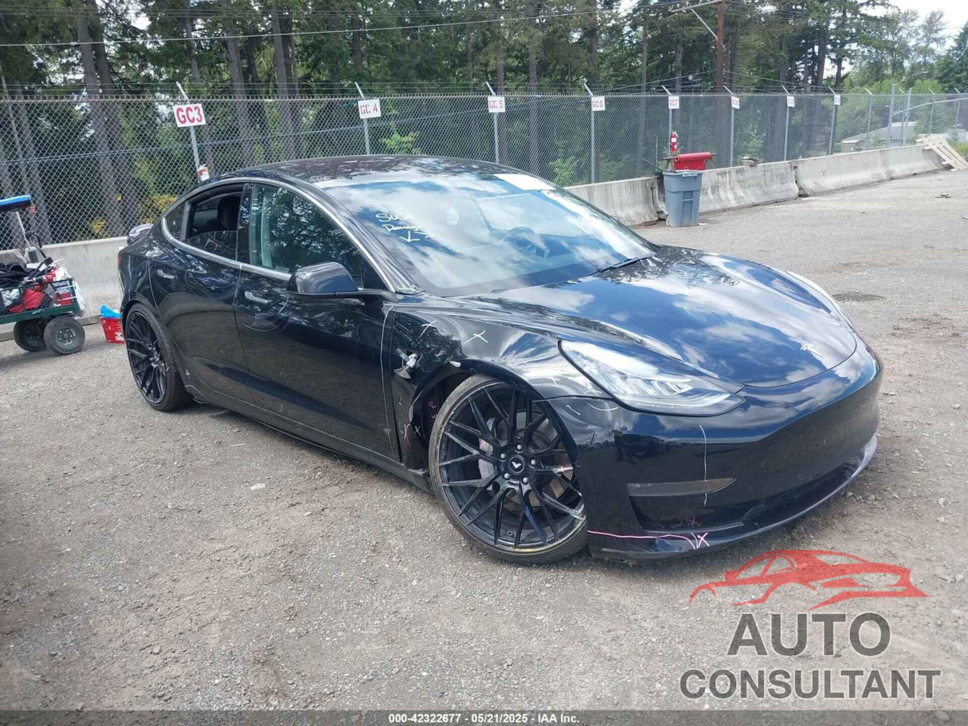 TESLA MODEL 3 2018 - 5YJ3E1EA8JF020733