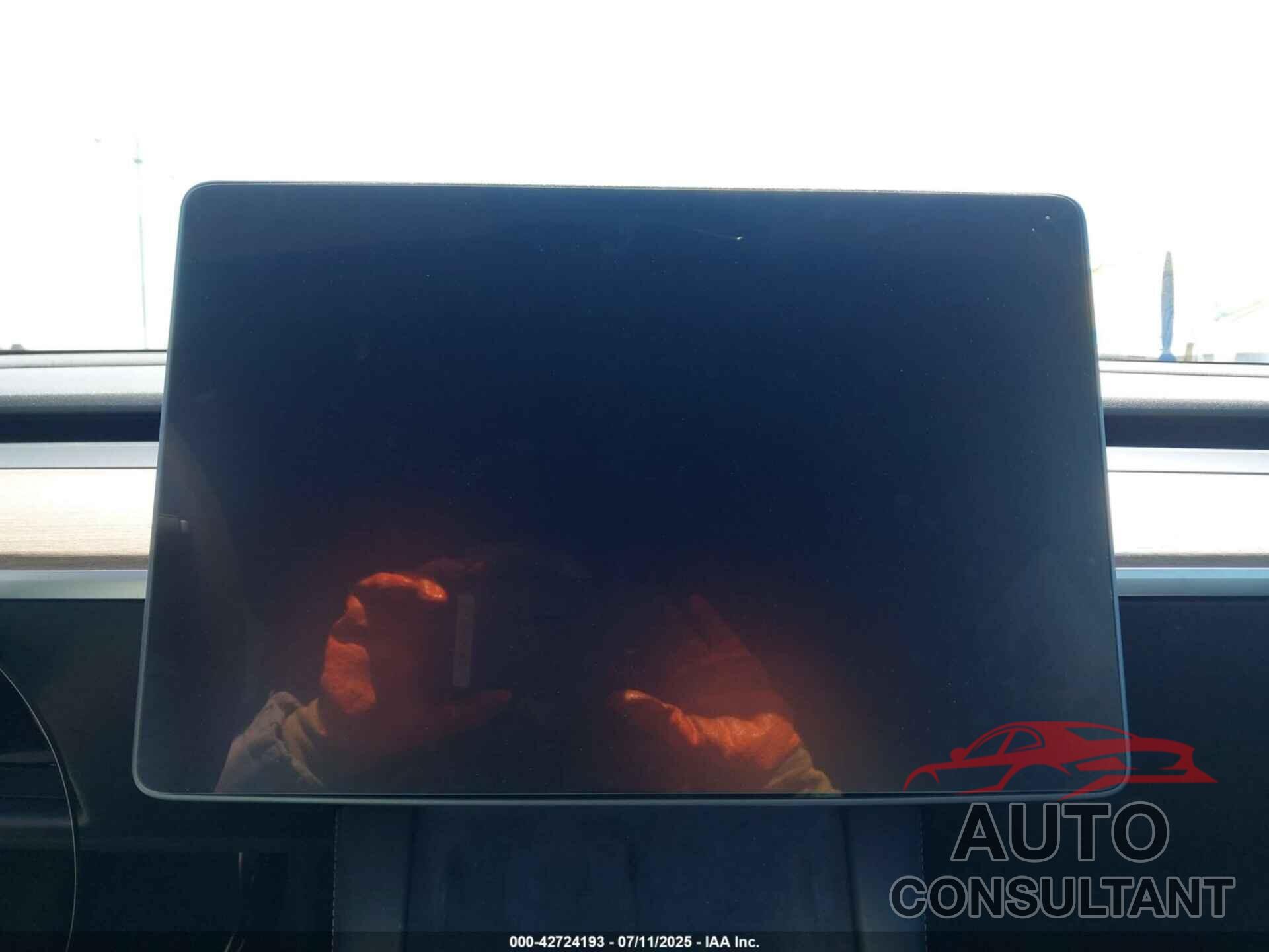 TESLA MODEL Y 2022 - 7SAYGDEE3NF545146
