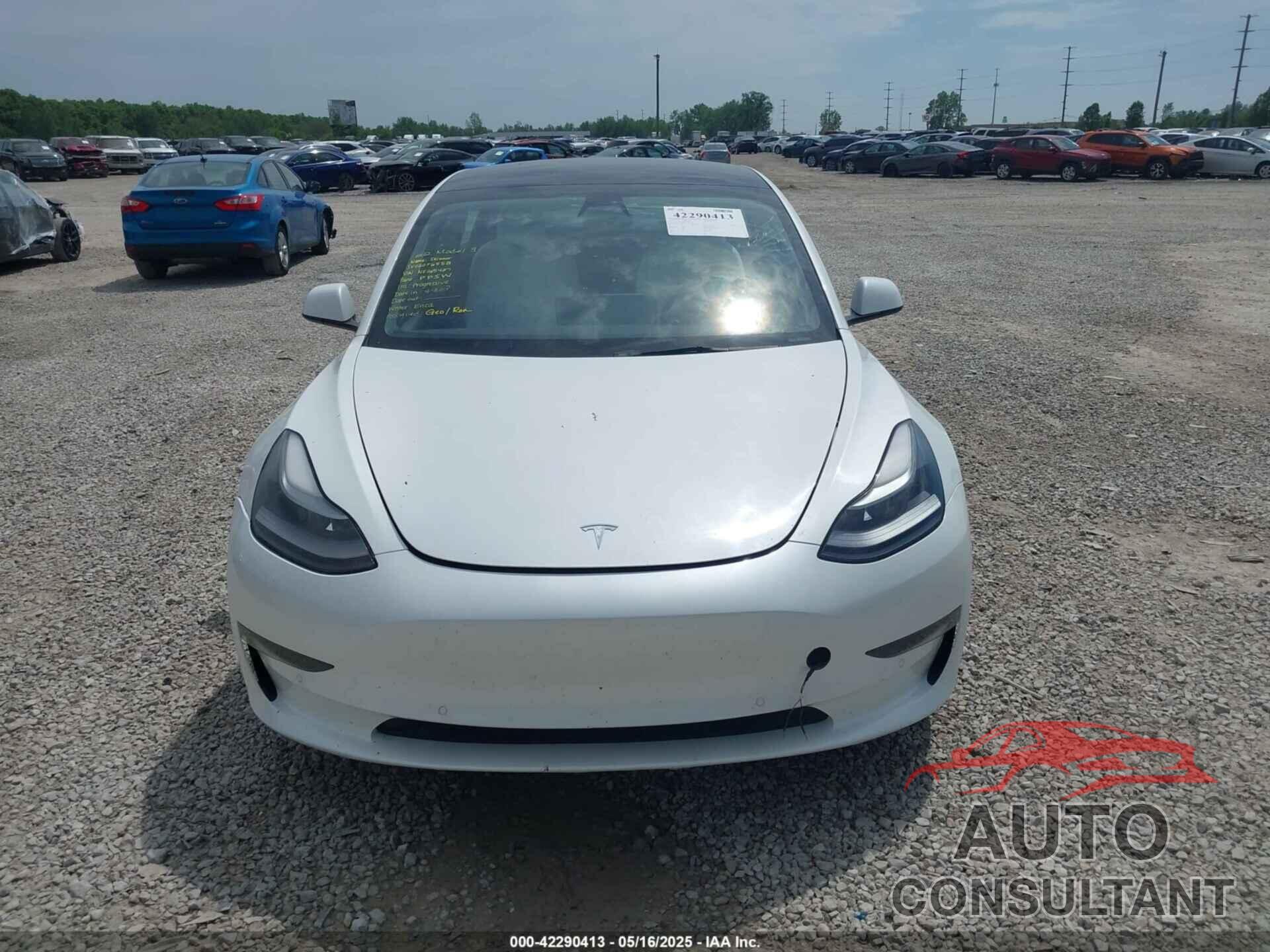 TESLA MODEL 3 2022 - 5YJ3E1EB4NF165427