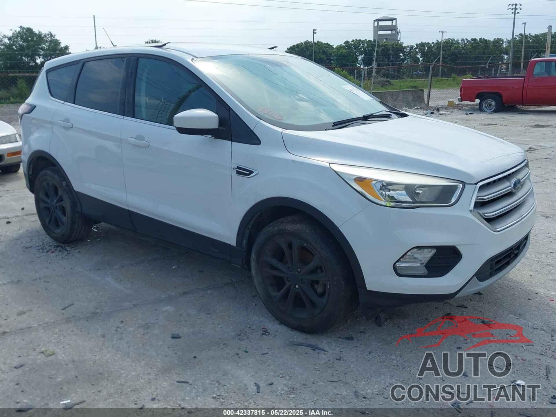 FORD ESCAPE 2018 - 1FMCU0GD9JUD55054