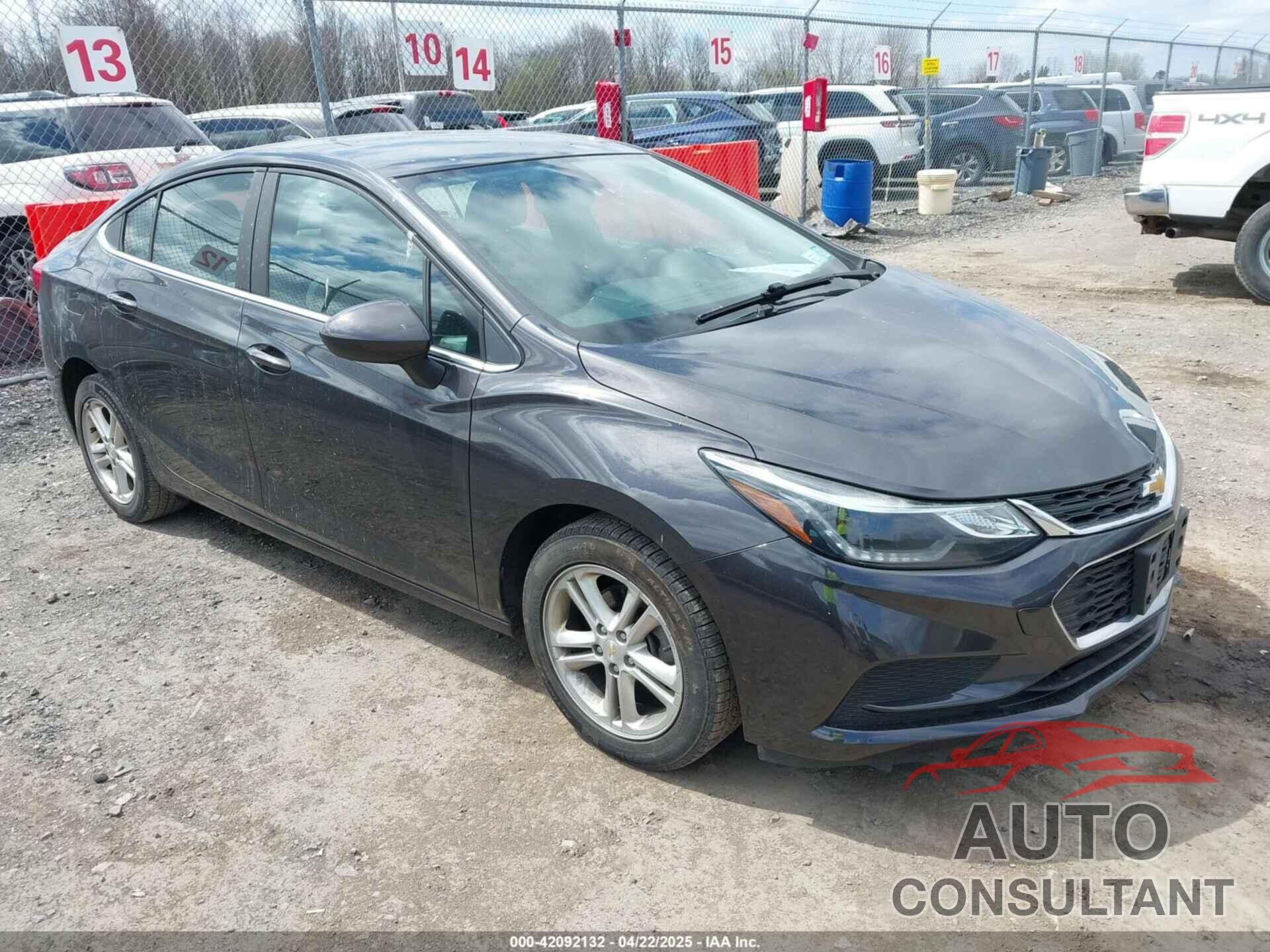 CHEVROLET CRUZE 2017 - 1G1BE5SM4H7222186