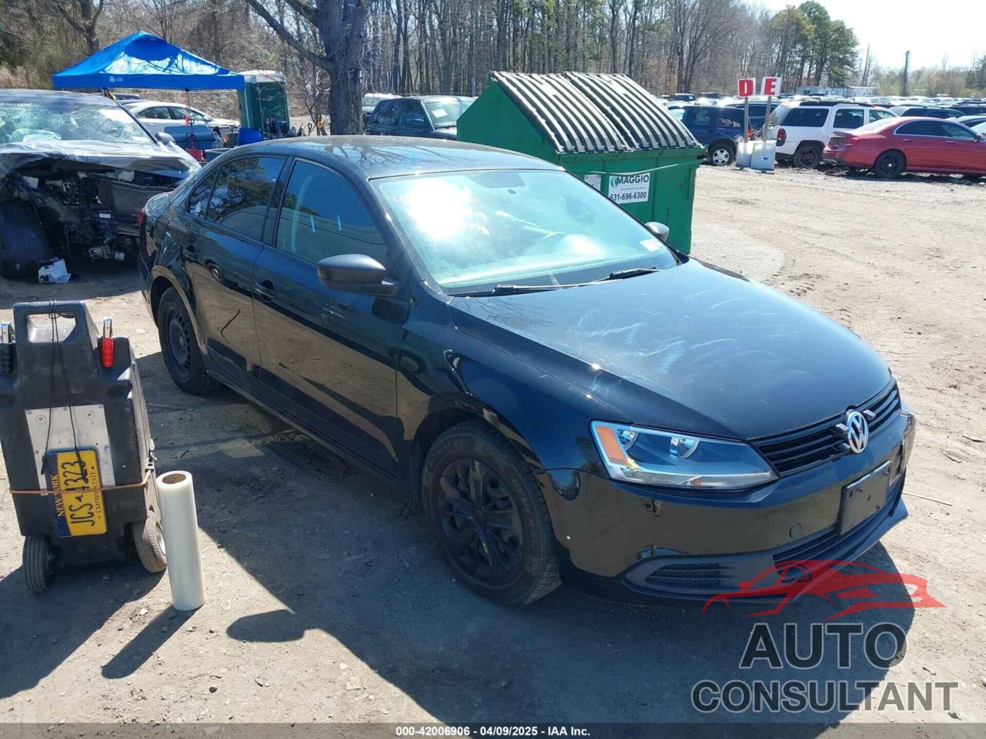 VOLKSWAGEN JETTA 2013 - 3VW2K7AJ4DM284428