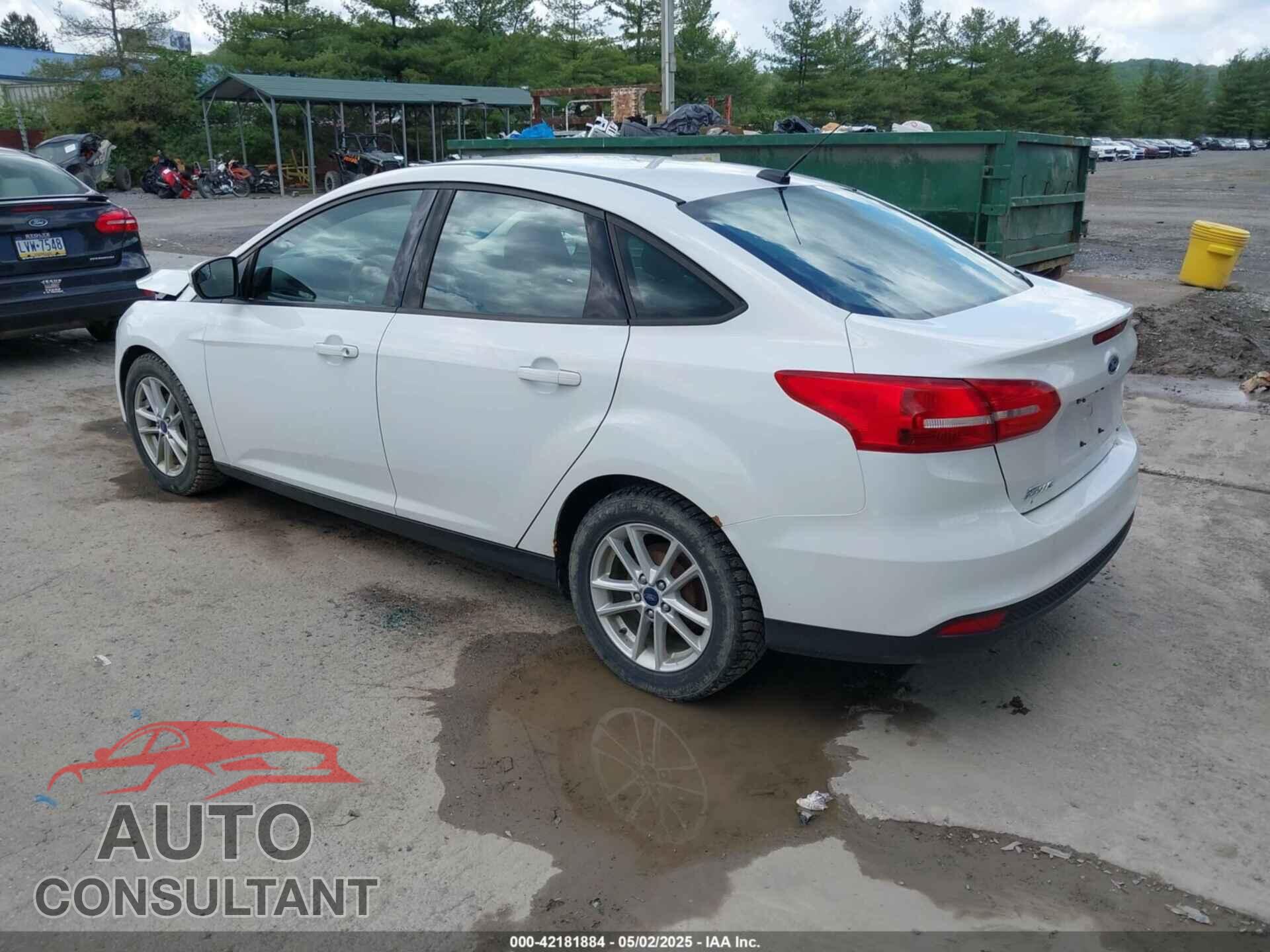 FORD FOCUS 2017 - 1FADP3F21HL289767
