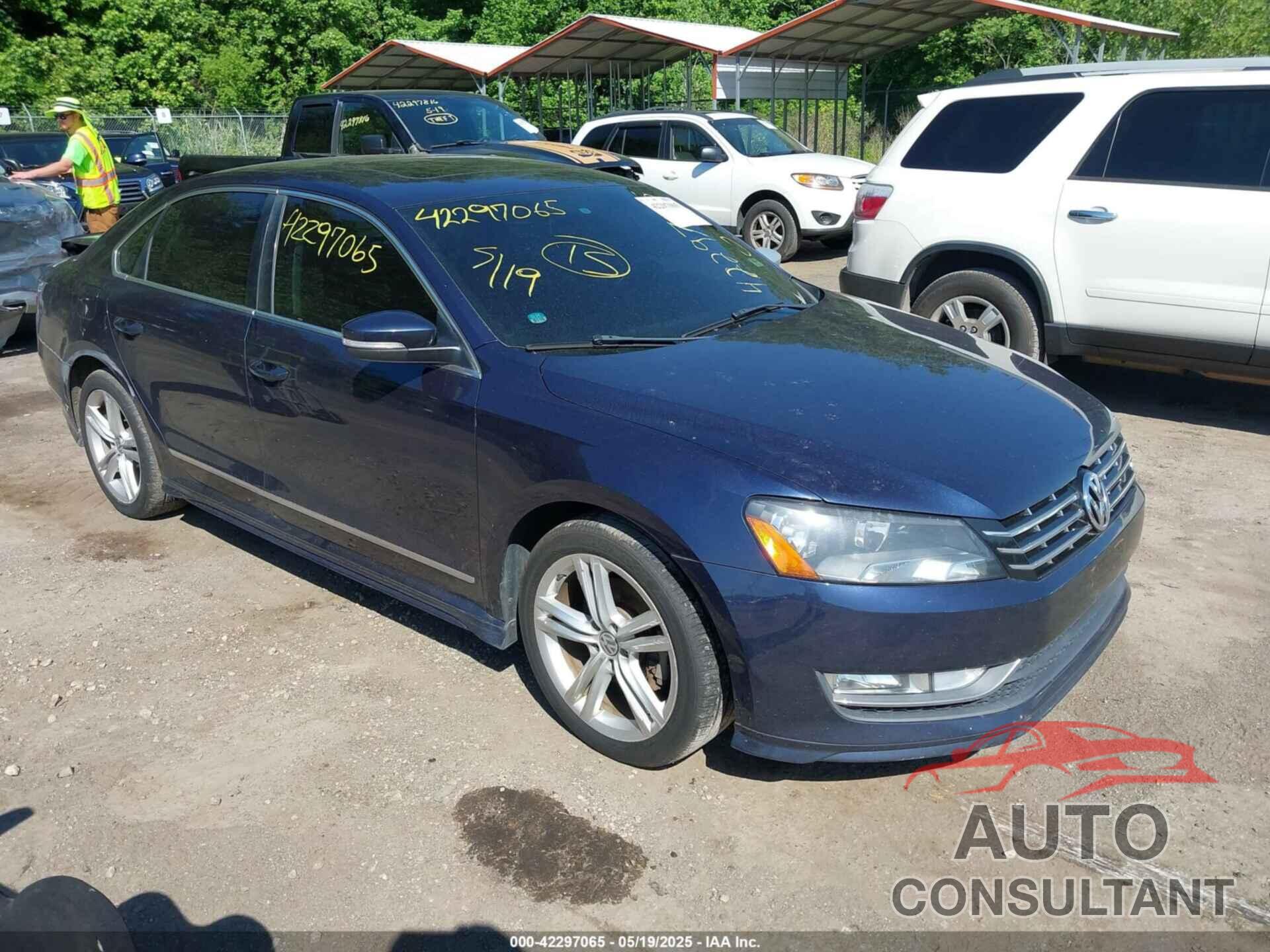 VOLKSWAGEN PASSAT 2015 - 1VWCM7A36FC020826