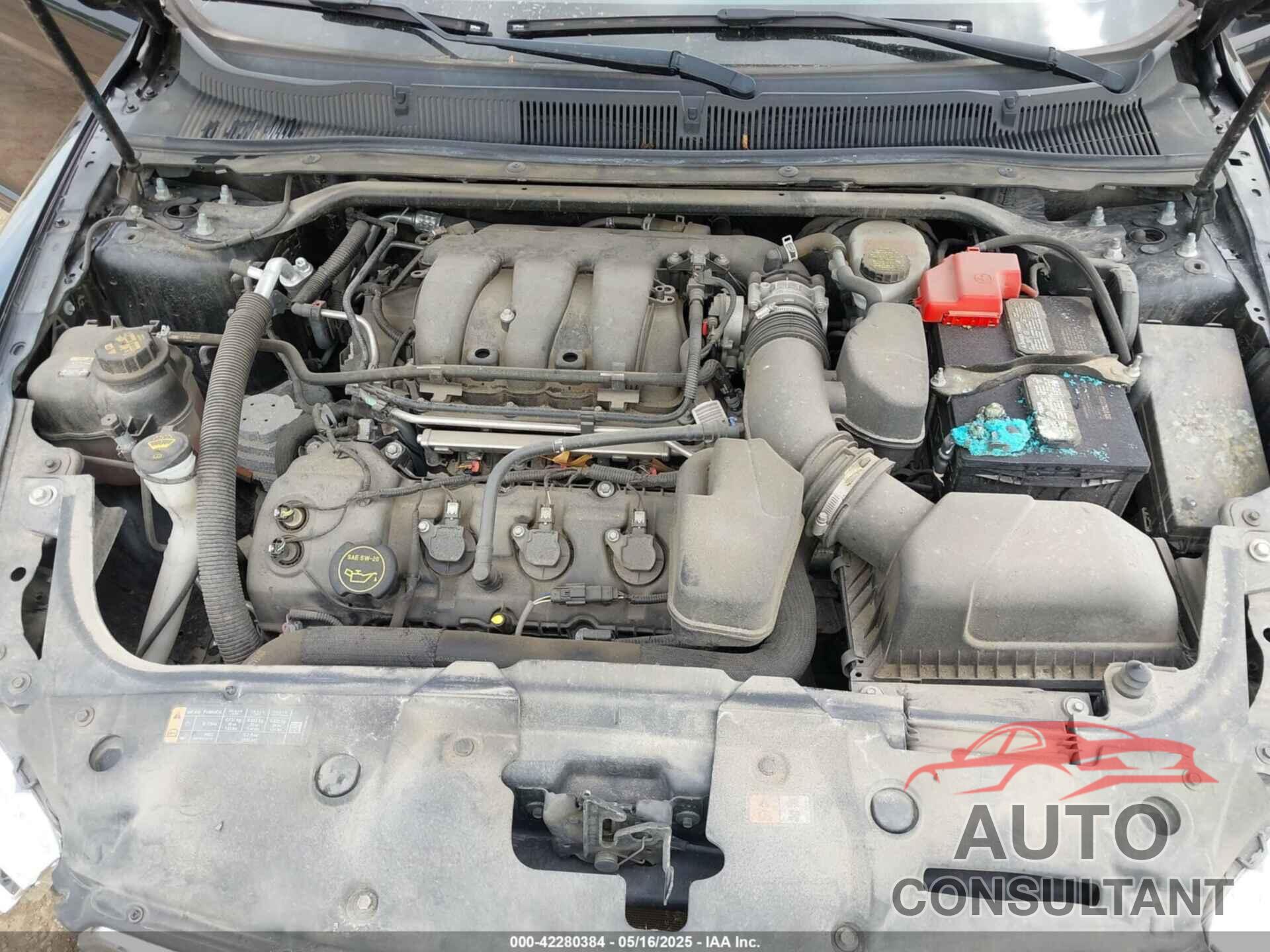 FORD TAURUS 2019 - 1FAHP2F82KG111088