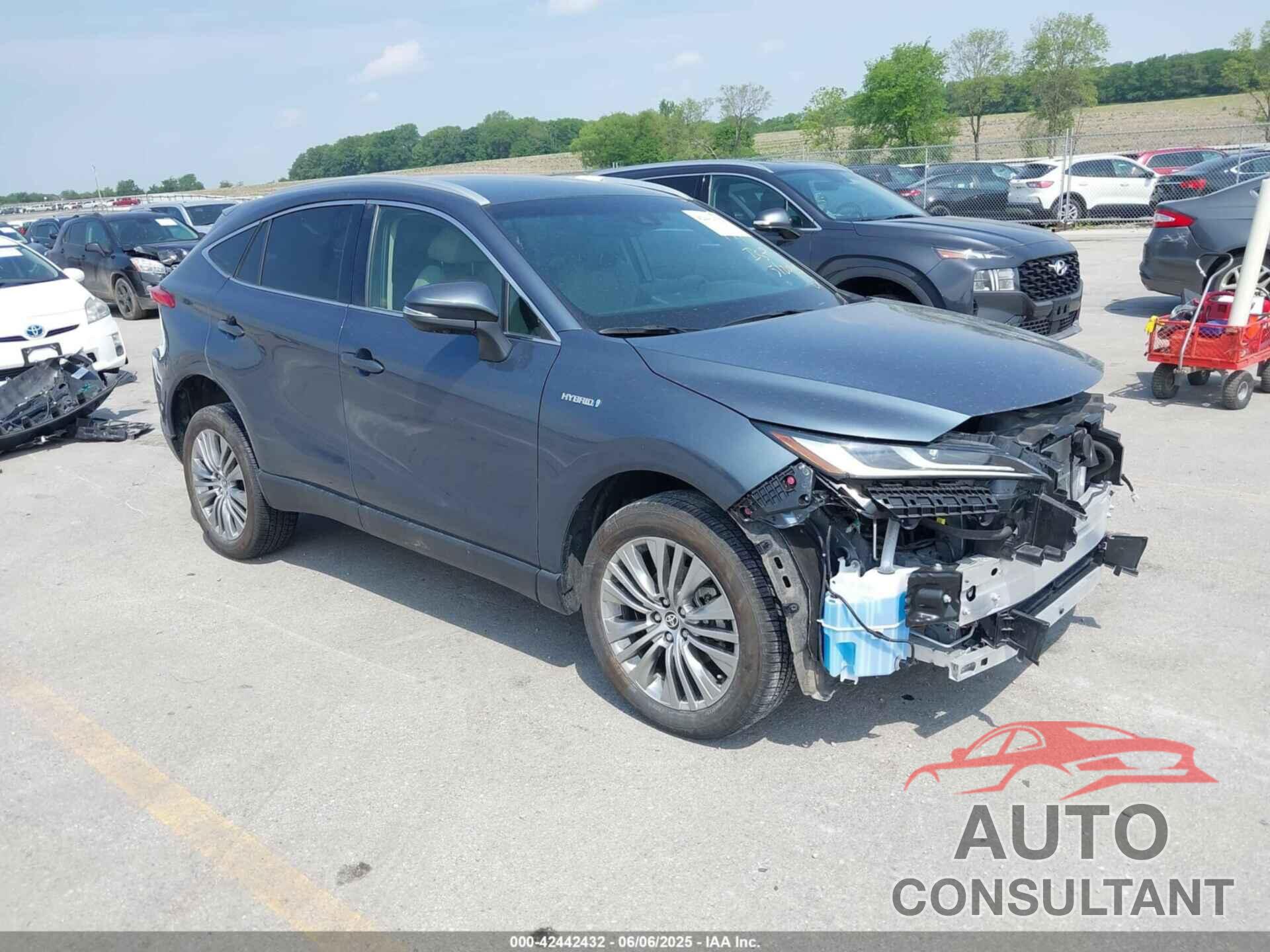 TOYOTA VENZA 2021 - JTEAAAAH4MJ010473