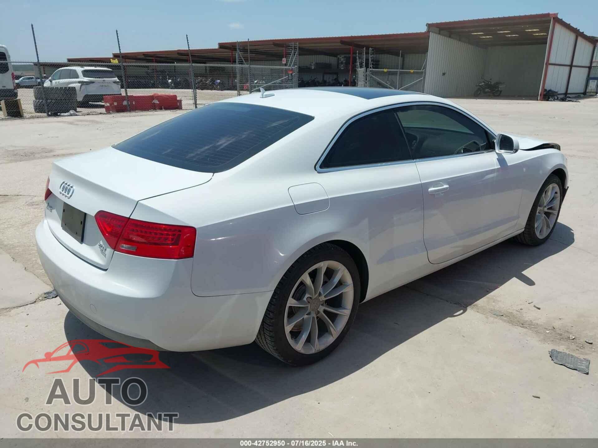 AUDI A5 2014 - WAUCFAFR9EA025663