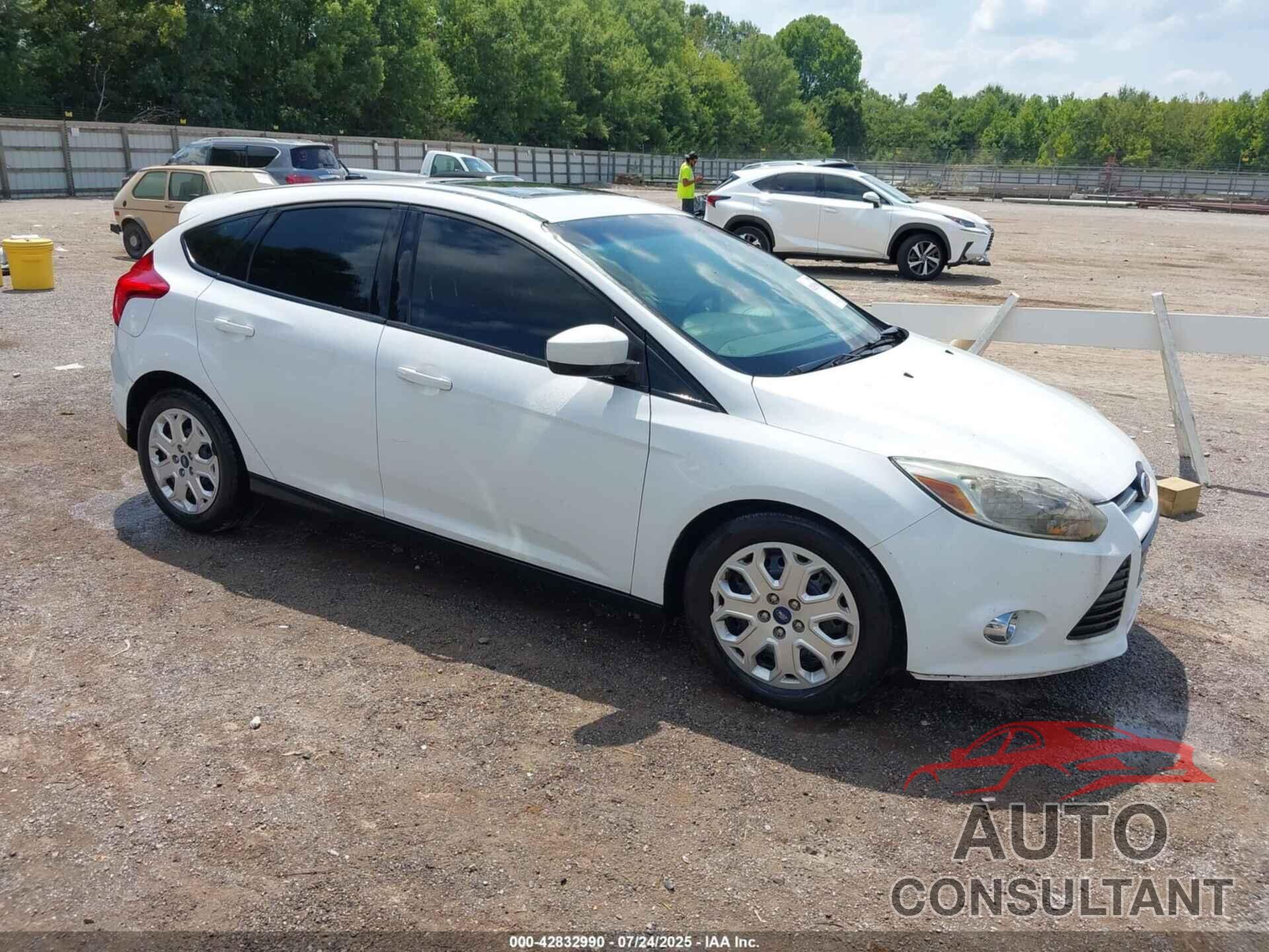 FORD FOCUS 2012 - 1FAHP3K24CL226517