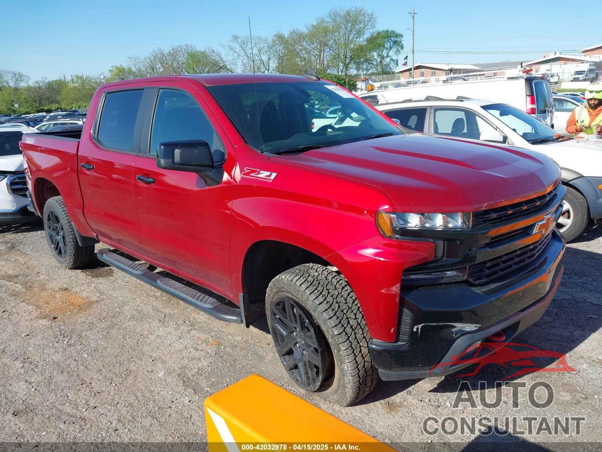 CHEVROLET SILVERADO 1500 2021 - 1GCPYFED3MZ381916