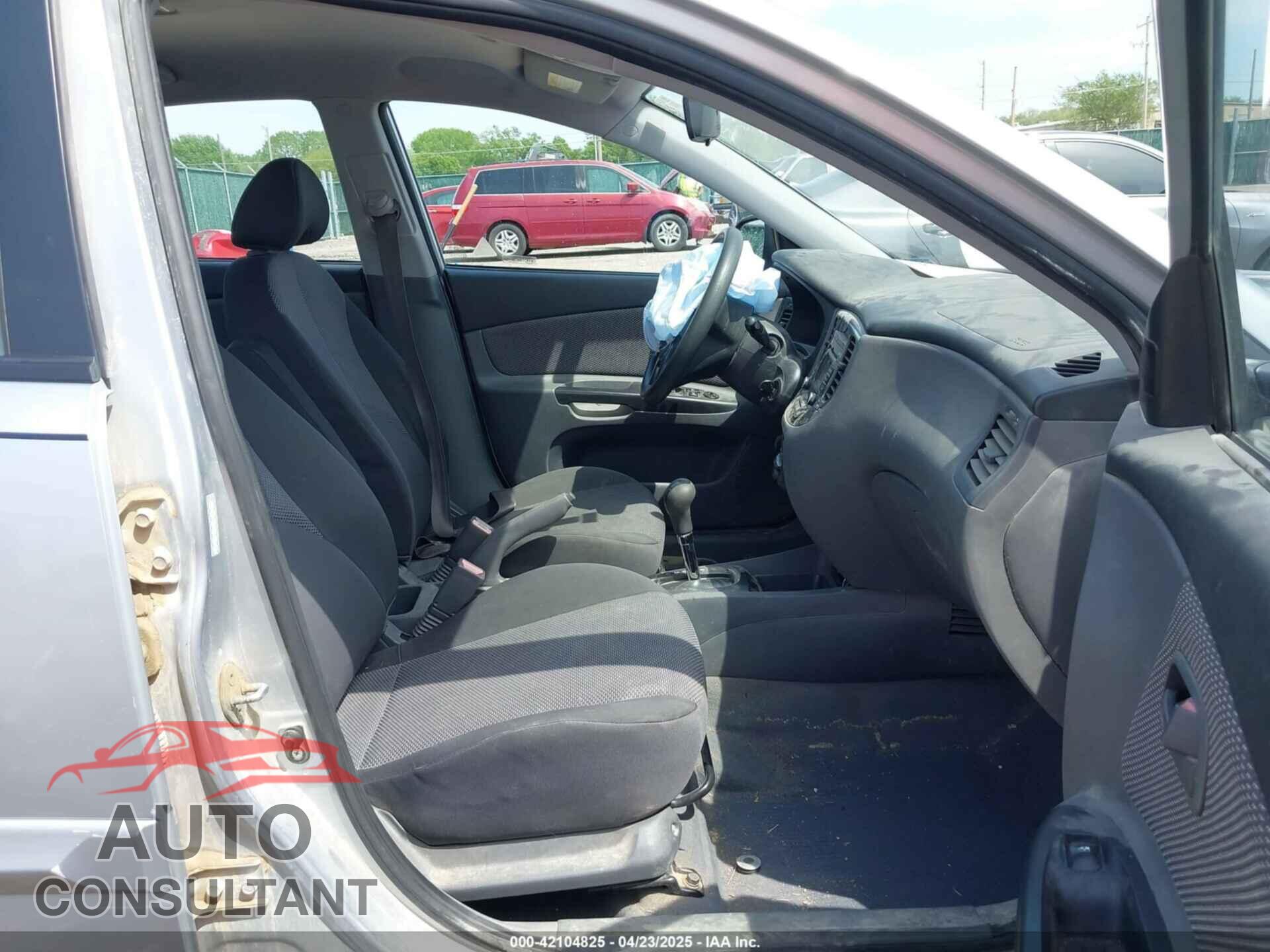KIA RIO 2011 - KNADH4A37B6750325