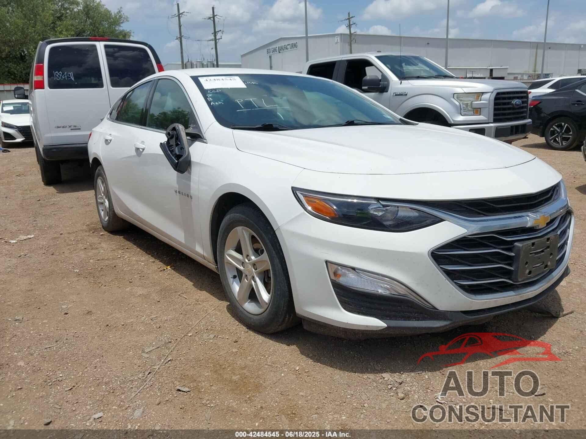CHEVROLET MALIBU 2023 - 1G1ZC5ST5PF118435