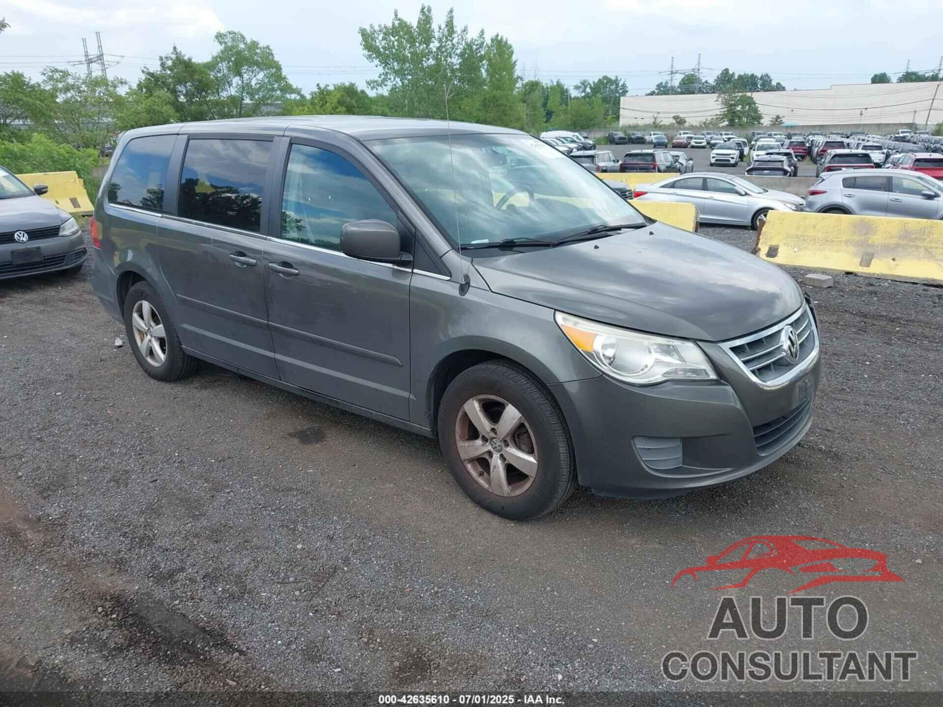VOLKSWAGEN ROUTAN 2010 - 2V4RW3D15AR306263