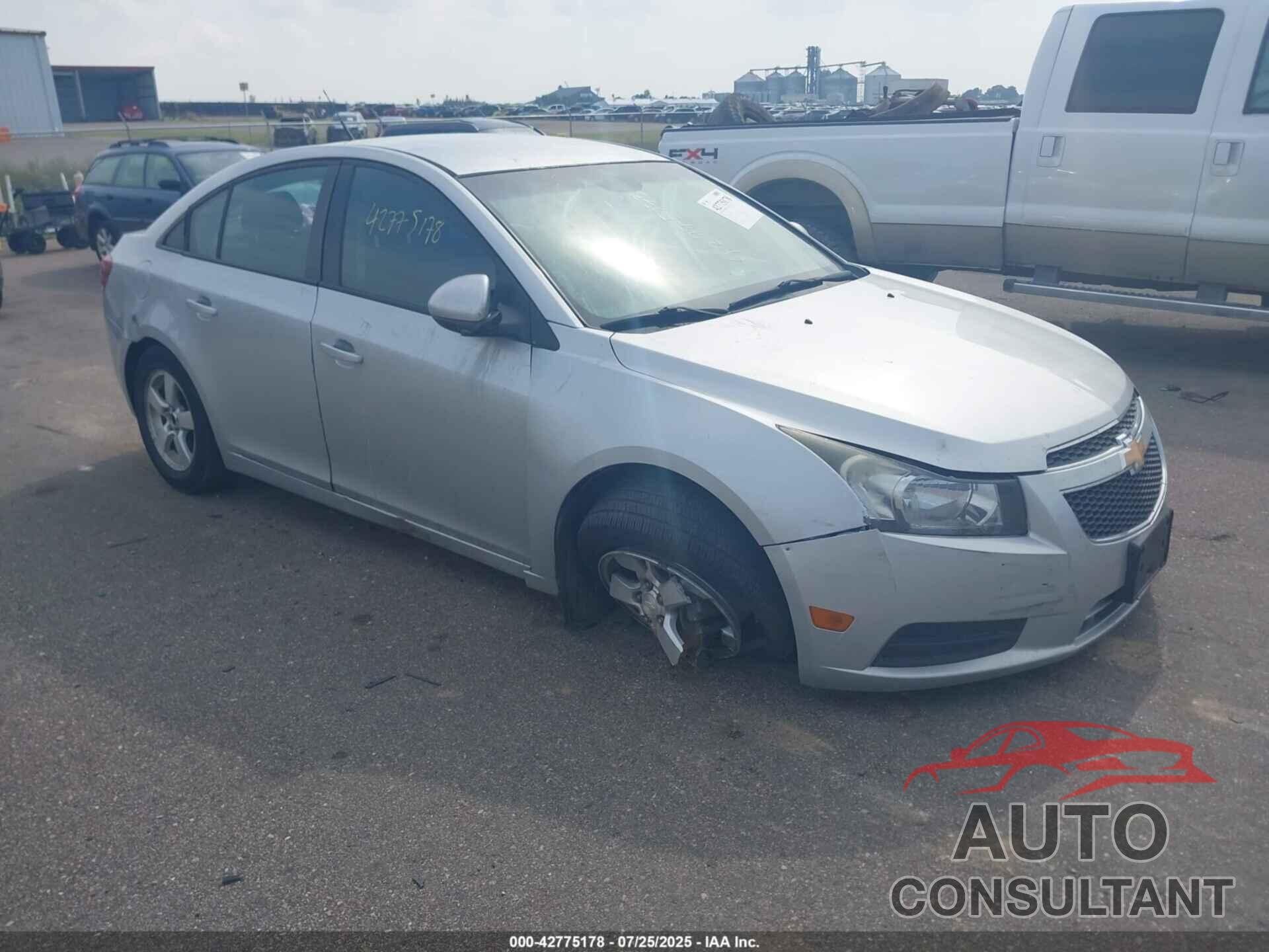 CHEVROLET CRUZE 2013 - 1G1PC5SB4D7228851