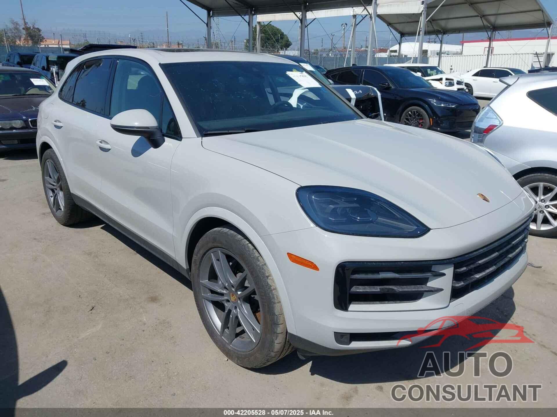 PORSCHE CAYENNE 2024 - WP1AA2AY5RDA02624