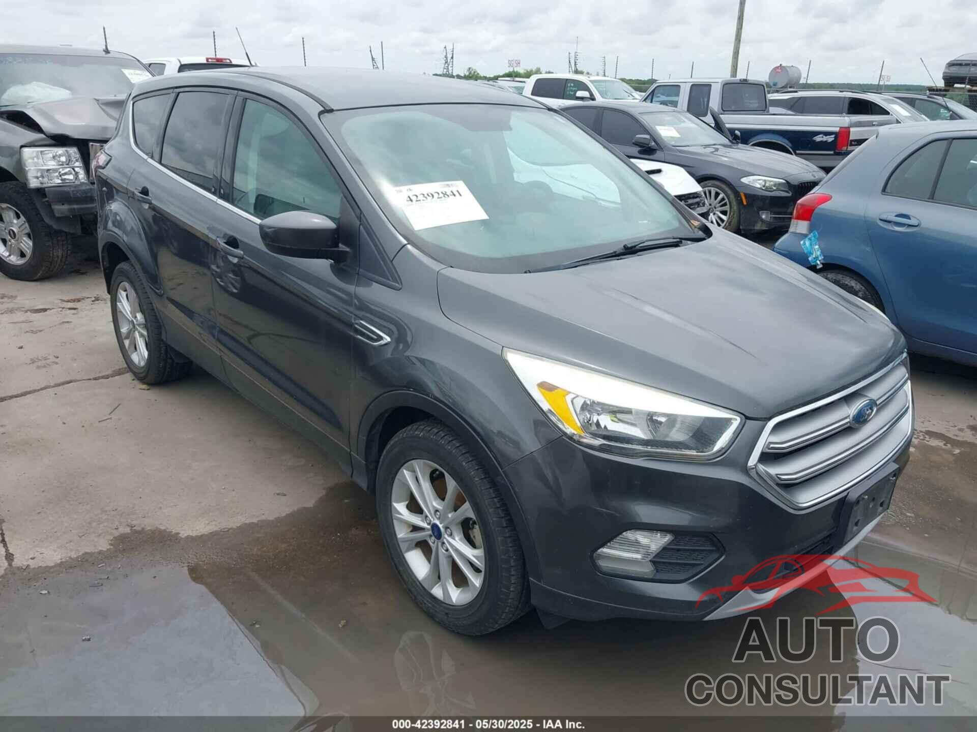 FORD ESCAPE 2017 - 1FMCU0GD4HUE76469