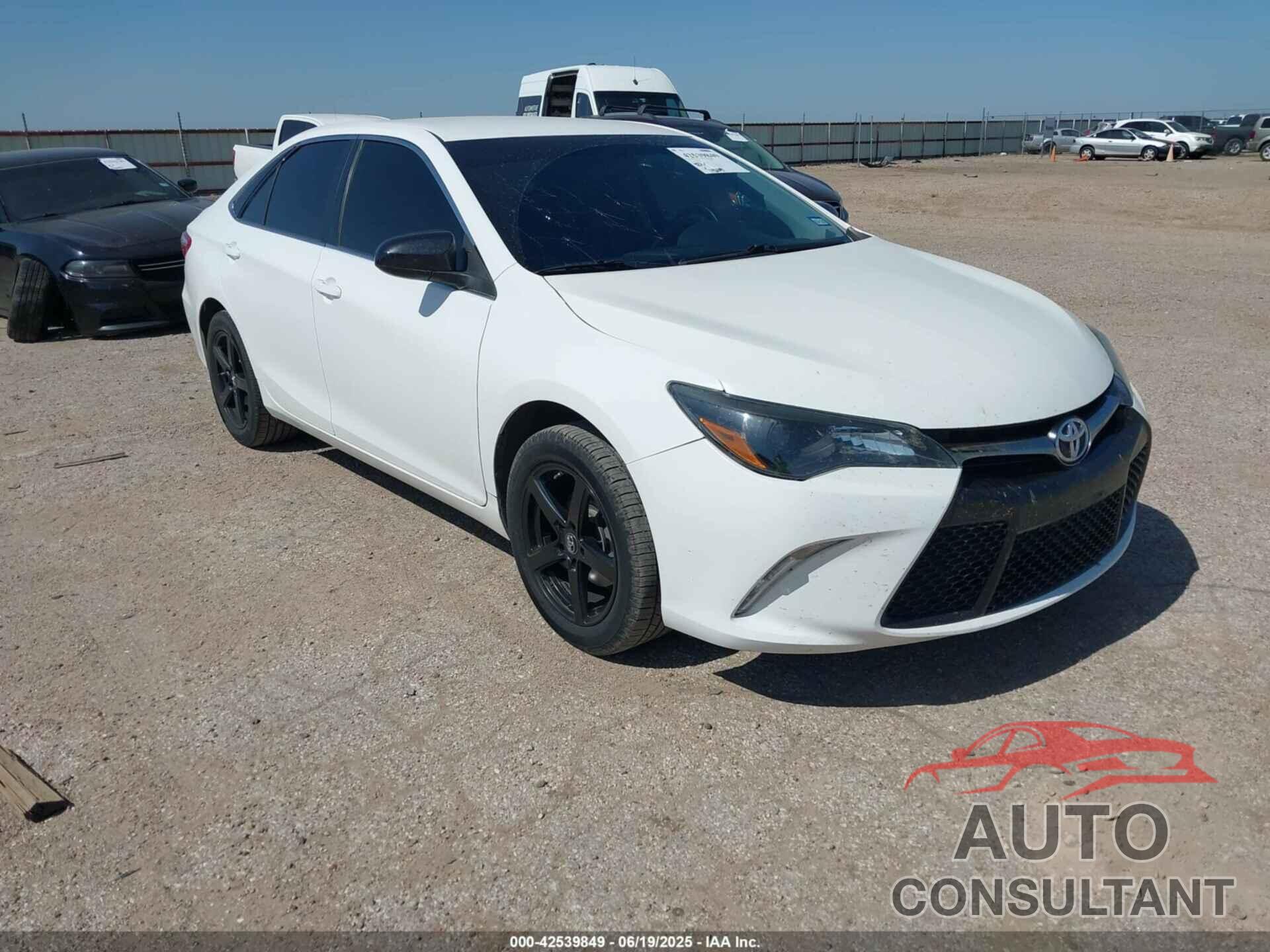TOYOTA CAMRY 2015 - 4T1BF1FK4FU930387