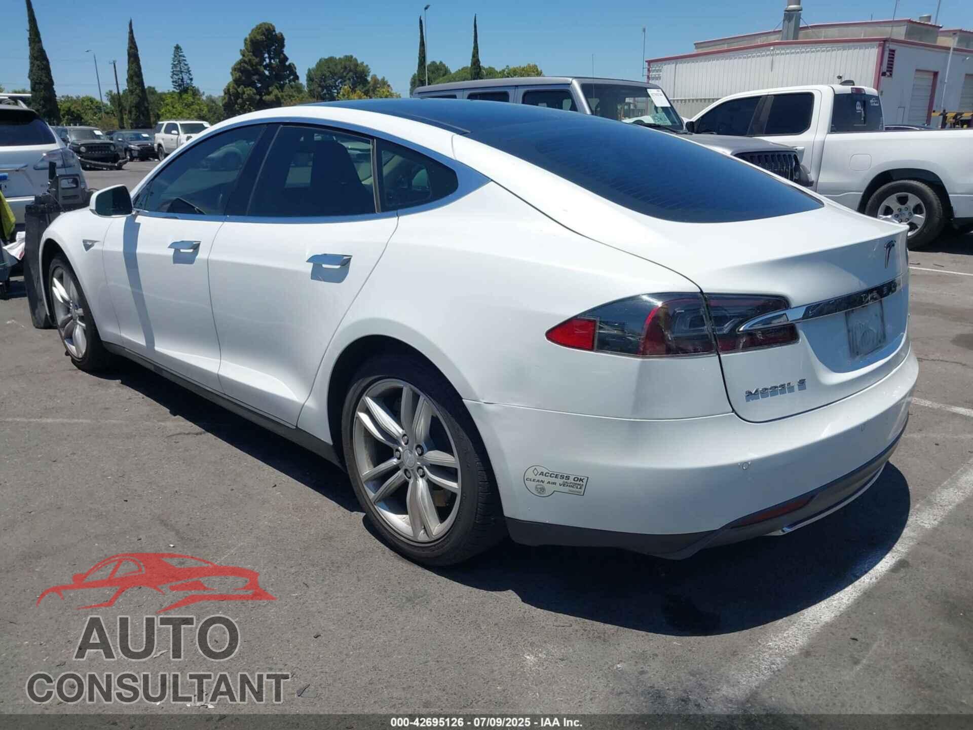 TESLA MODEL S 2013 - 5YJSA1CG9DFP20568