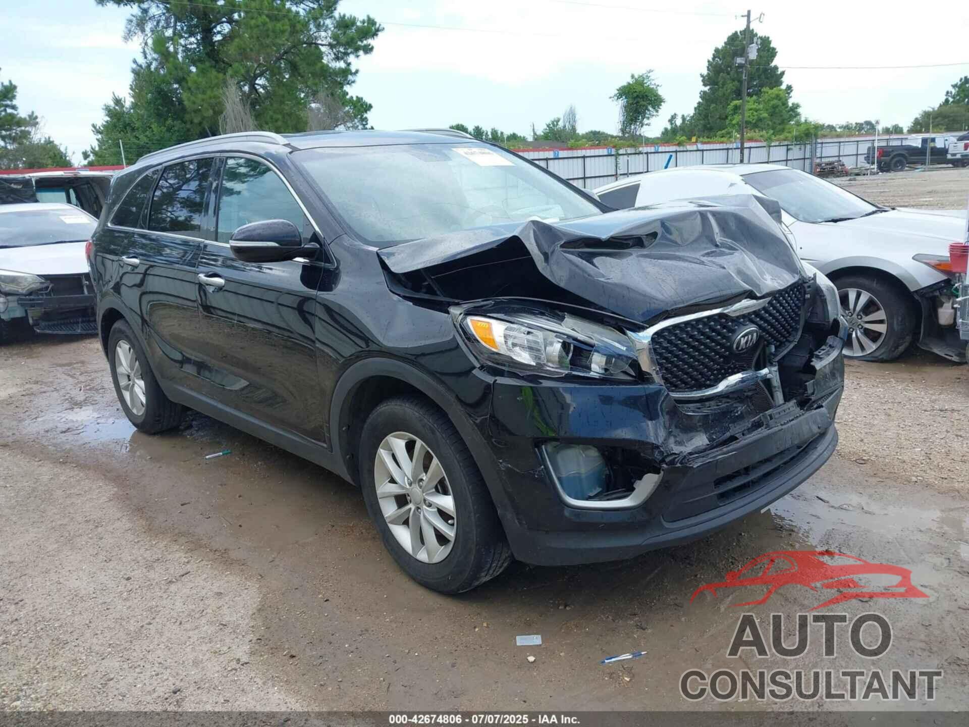 KIA SORENTO 2017 - 5XYPG4A52HG219852