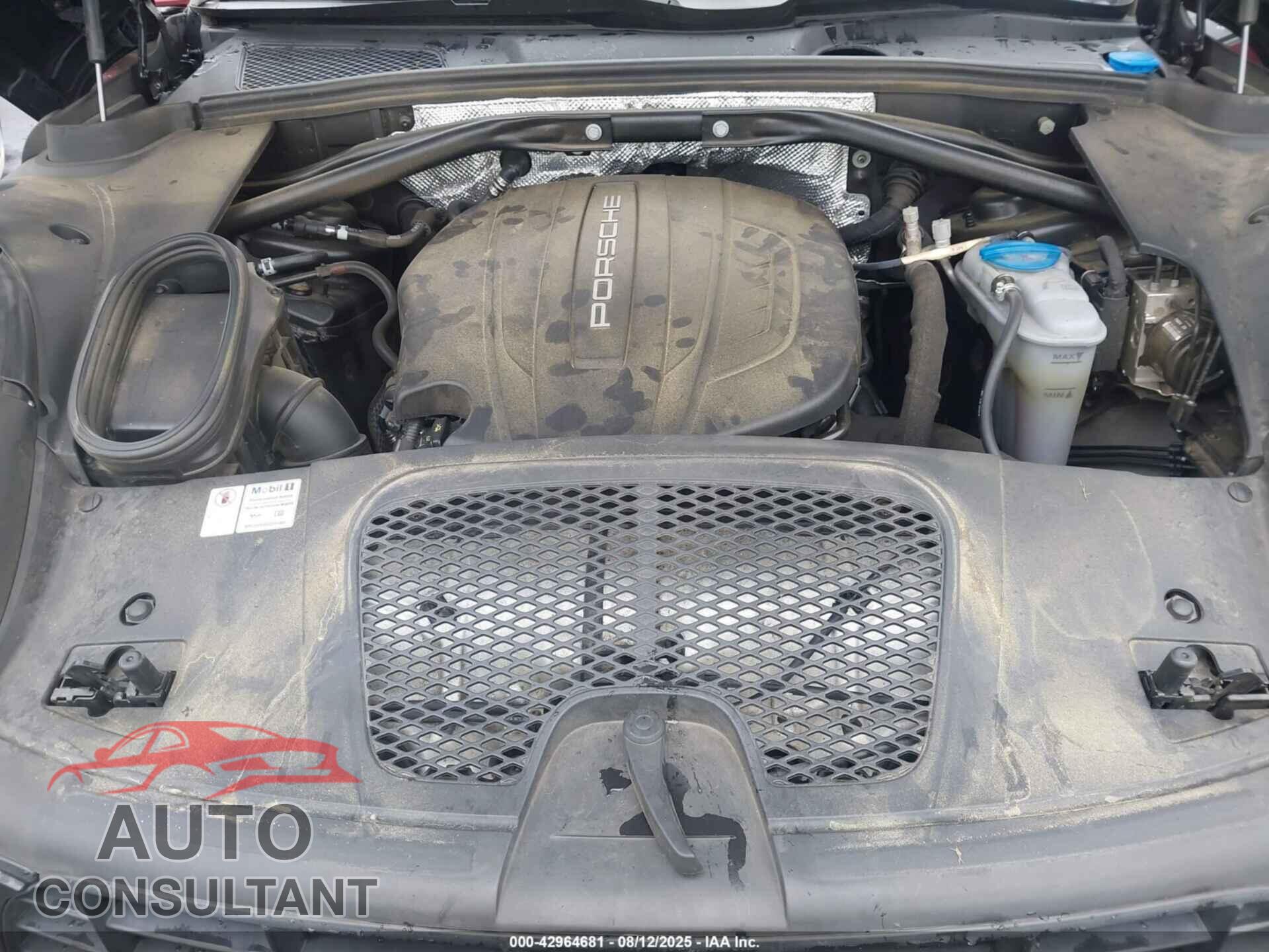 PORSCHE MACAN 2017 - WP1AA2A5XHLB06956