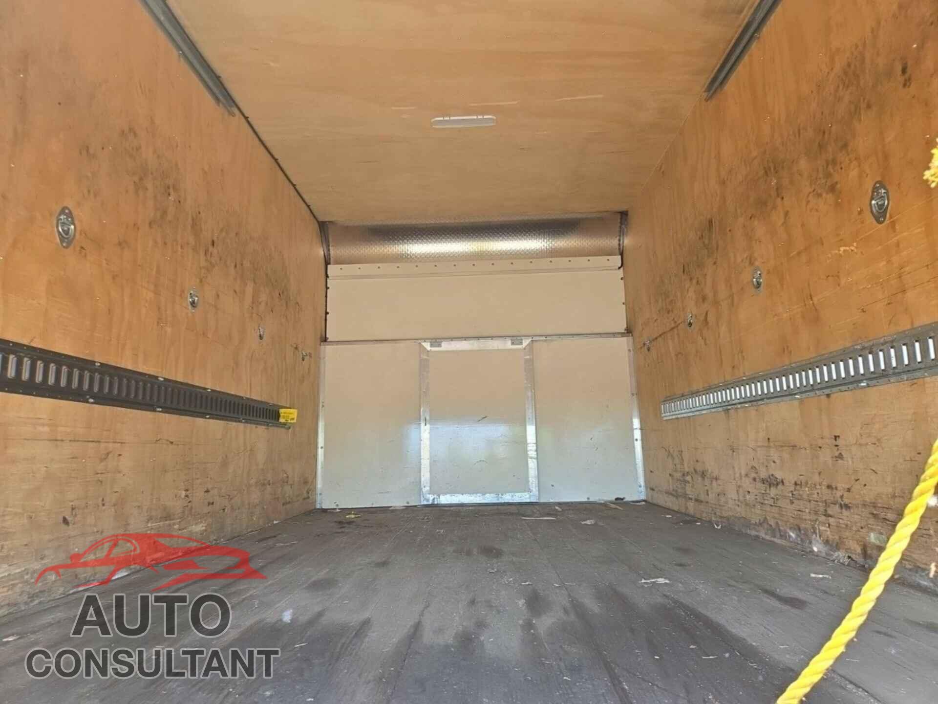 FORD ECONOLINE 2019 - 1FDWE3F65KDC36417