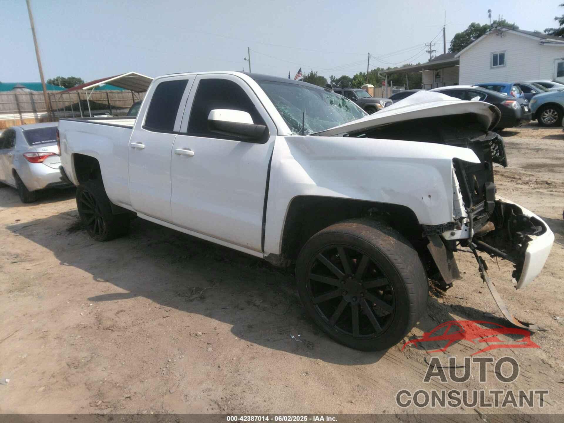 CHEVROLET SILVERADO 1500 2014 - 1GCVKREC4EZ411962